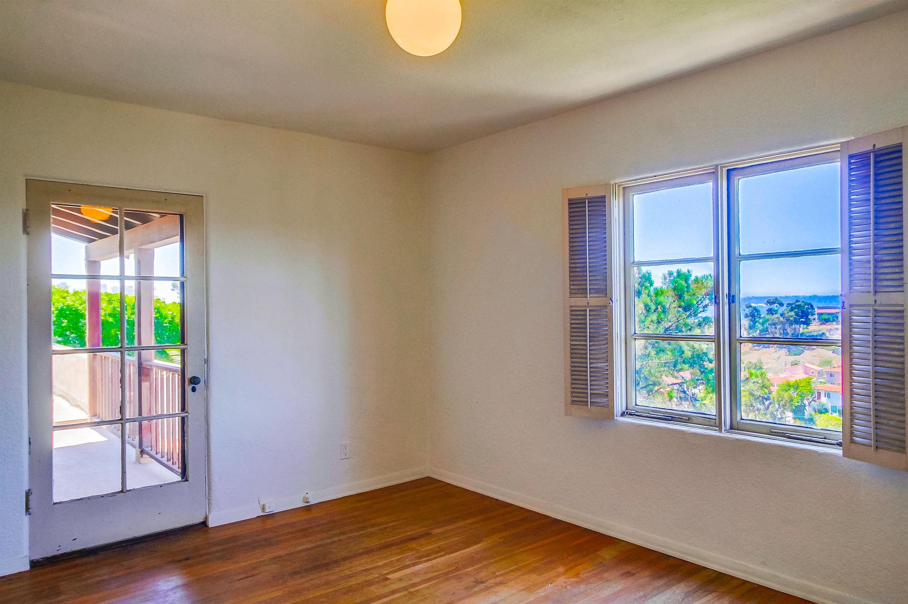 Detail Gallery Image 26 of 34 For 2854  Albatross Street, San Diego,  CA 92103 - 4 Beds | 2/1 Baths