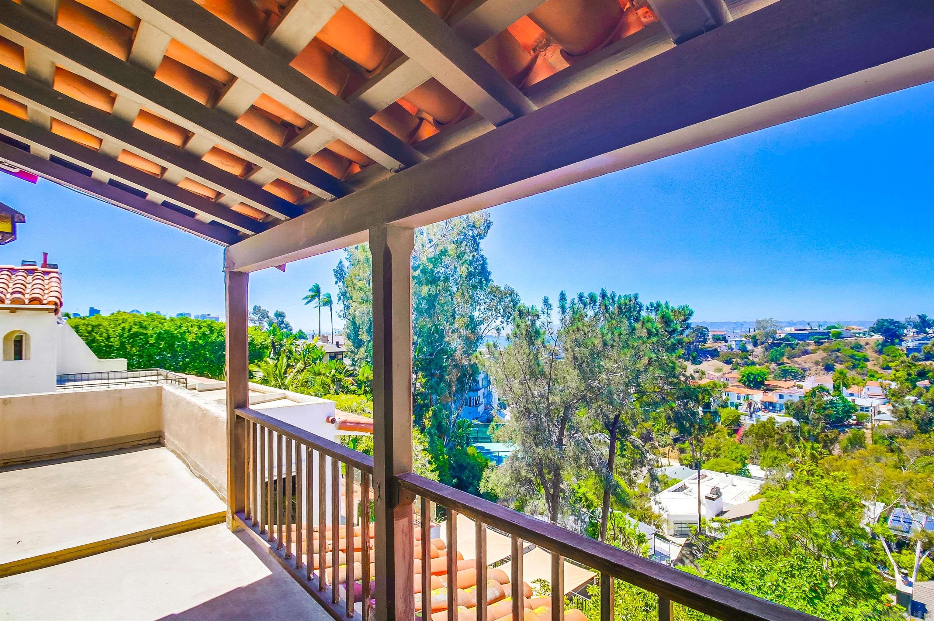 Detail Gallery Image 28 of 34 For 2854  Albatross Street, San Diego,  CA 92103 - 4 Beds | 2/1 Baths