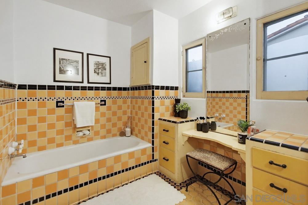 Detail Gallery Image 30 of 51 For 2854  Albatross Street, San Diego,  CA 92103 - 4 Beds | 2/1 Baths