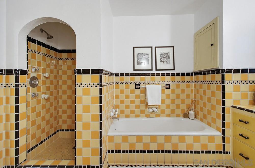 Detail Gallery Image 31 of 51 For 2854  Albatross Street, San Diego,  CA 92103 - 4 Beds | 2/1 Baths