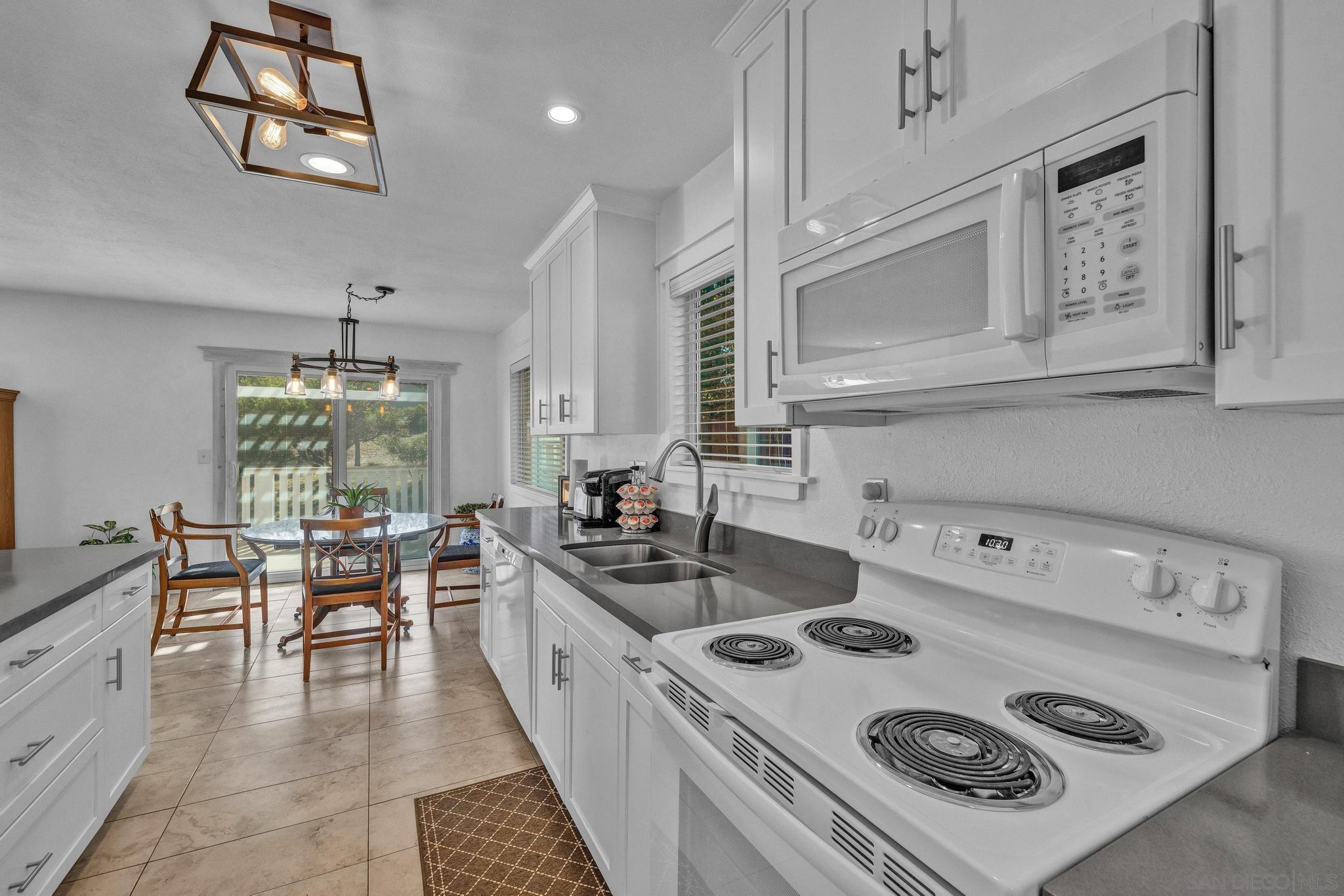 Detail Gallery Image 15 of 35 For 1757  Whispering Pines Rd., Julian,  CA 92036 - 2 Beds | 1 Baths