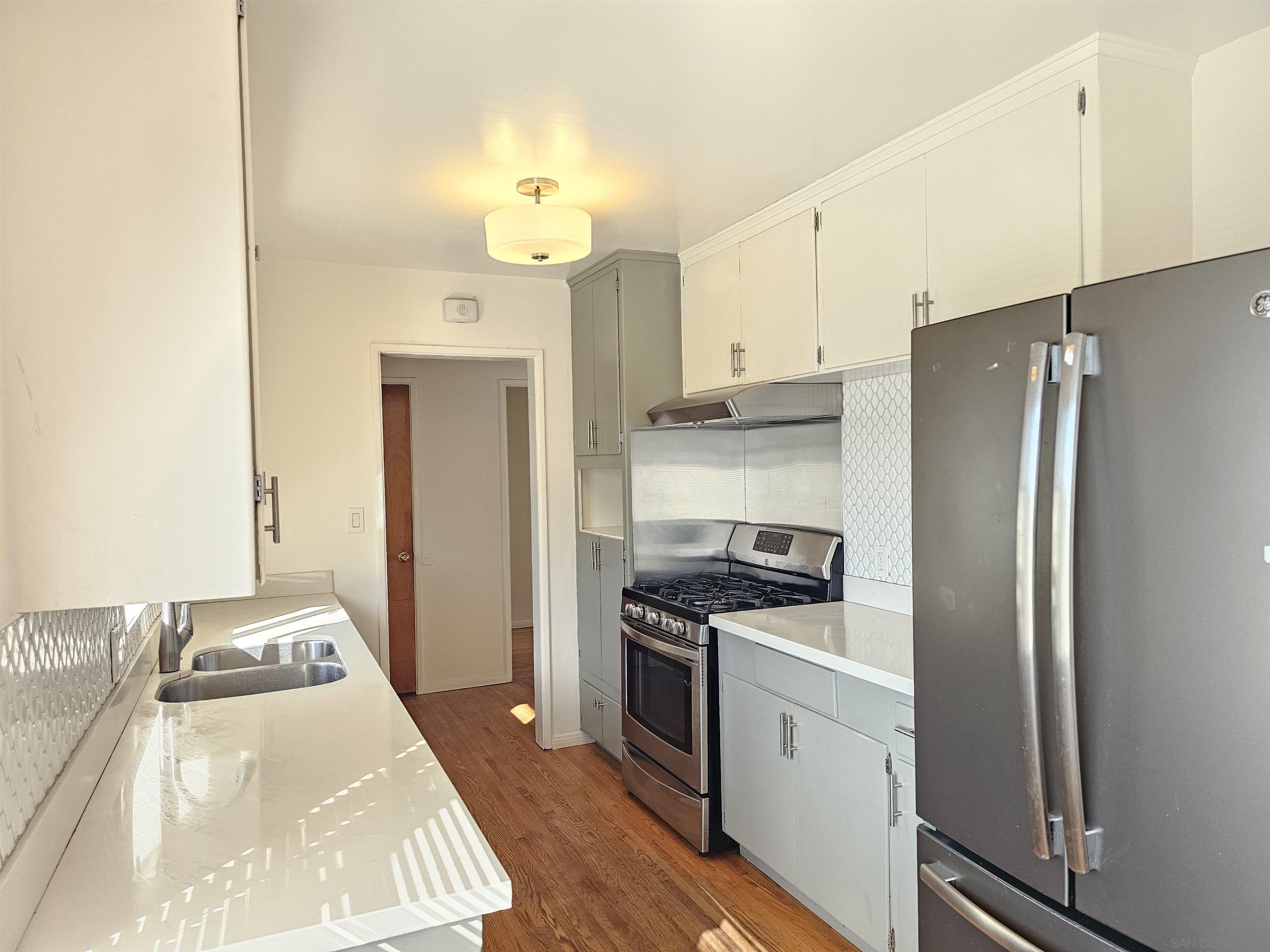 Detail Gallery Image 4 of 19 For 5181  Barbara Ann Pl., San Diego,  CA 92115 - 3 Beds | 2 Baths