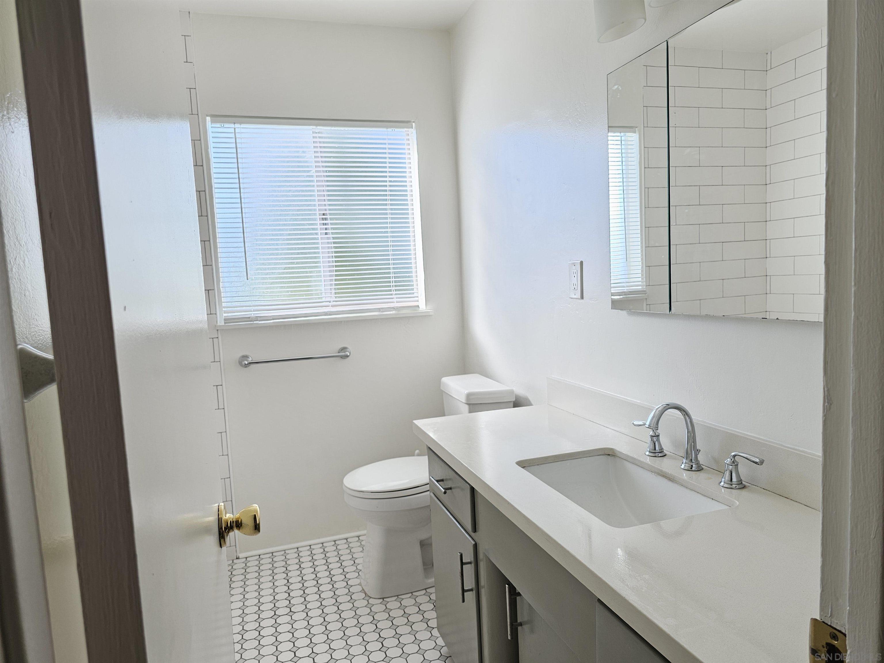 Detail Gallery Image 10 of 19 For 5181  Barbara Ann Pl., San Diego,  CA 92115 - 3 Beds | 2 Baths