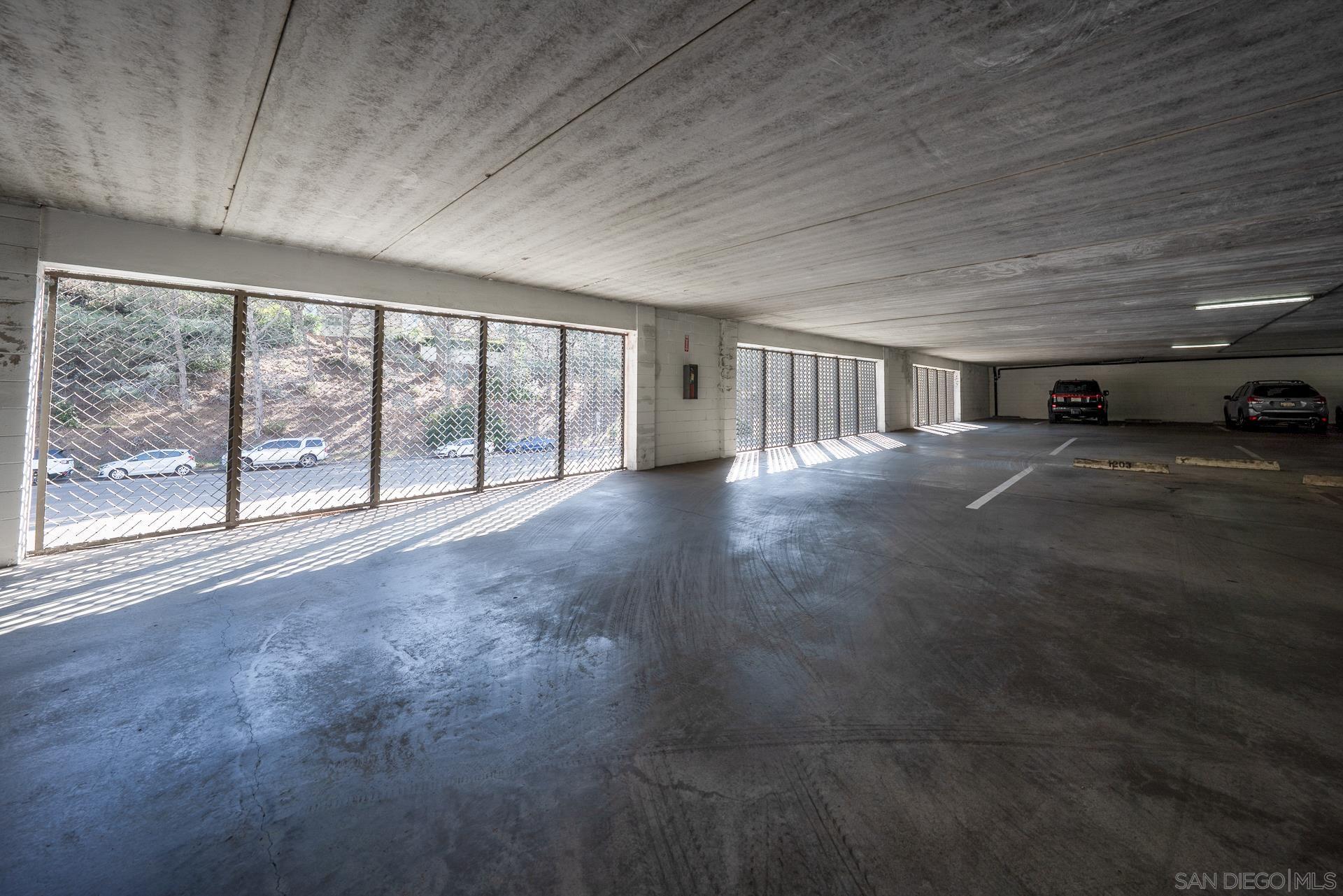 Detail Gallery Image 33 of 35 For 2500  Torrey Pines  119, La Jolla,  CA 92037 - 1 Beds | 1/1 Baths