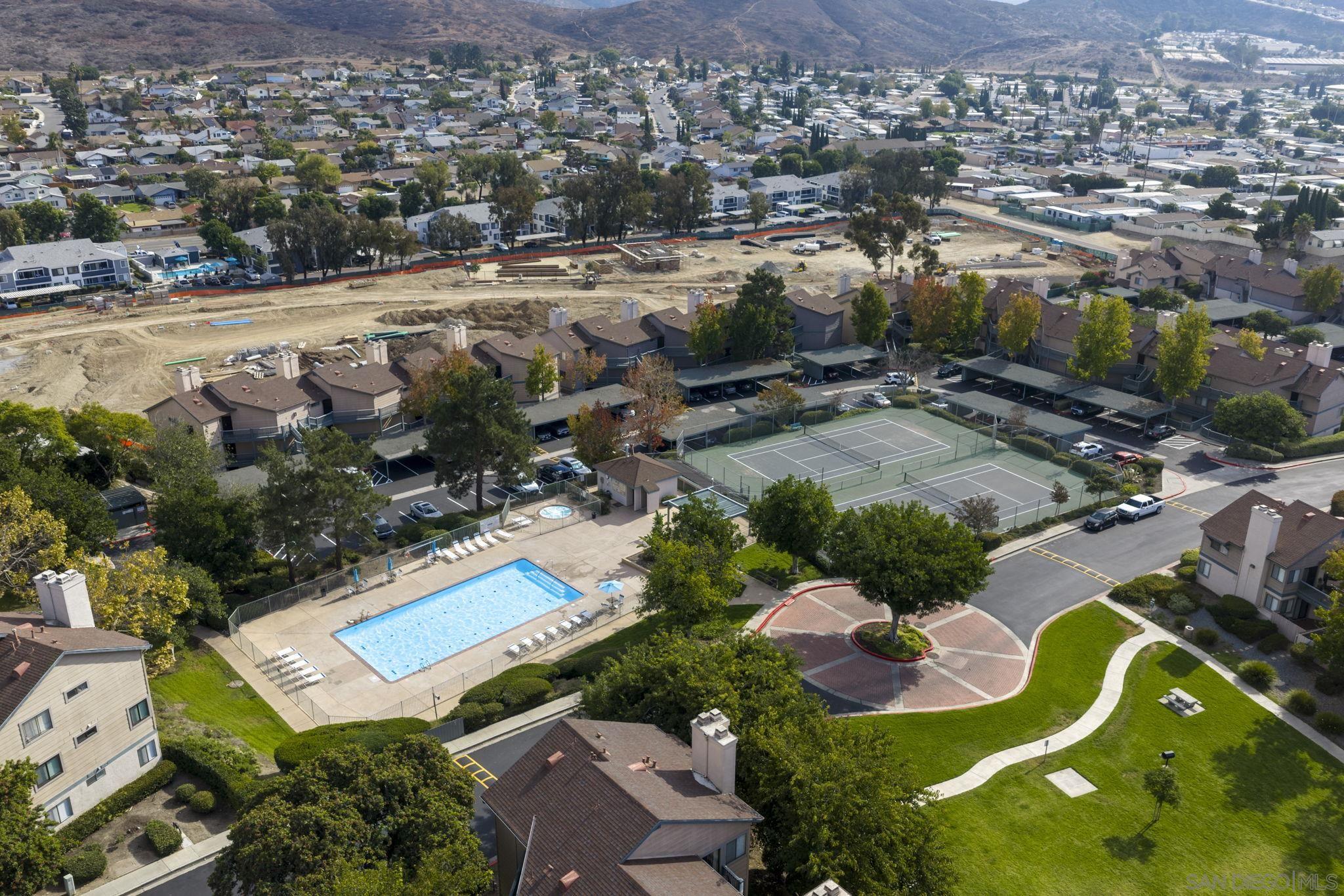 Detail Gallery Image 22 of 23 For 3002  Blue Oak Ct, Spring Valley,  CA 91978 - 3 Beds | 2/1 Baths