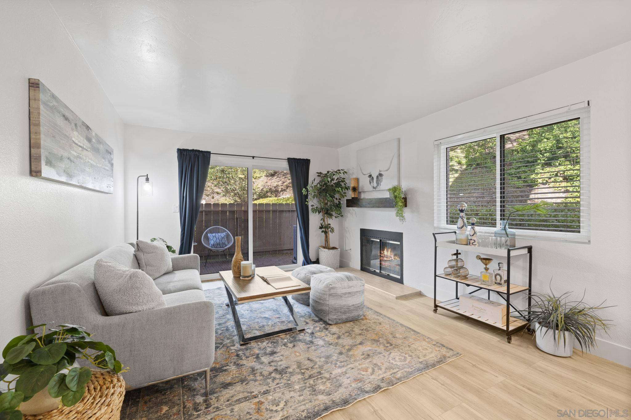 Detail Gallery Image 4 of 23 For 3002  Blue Oak Ct, Spring Valley,  CA 91978 - 3 Beds | 2/1 Baths