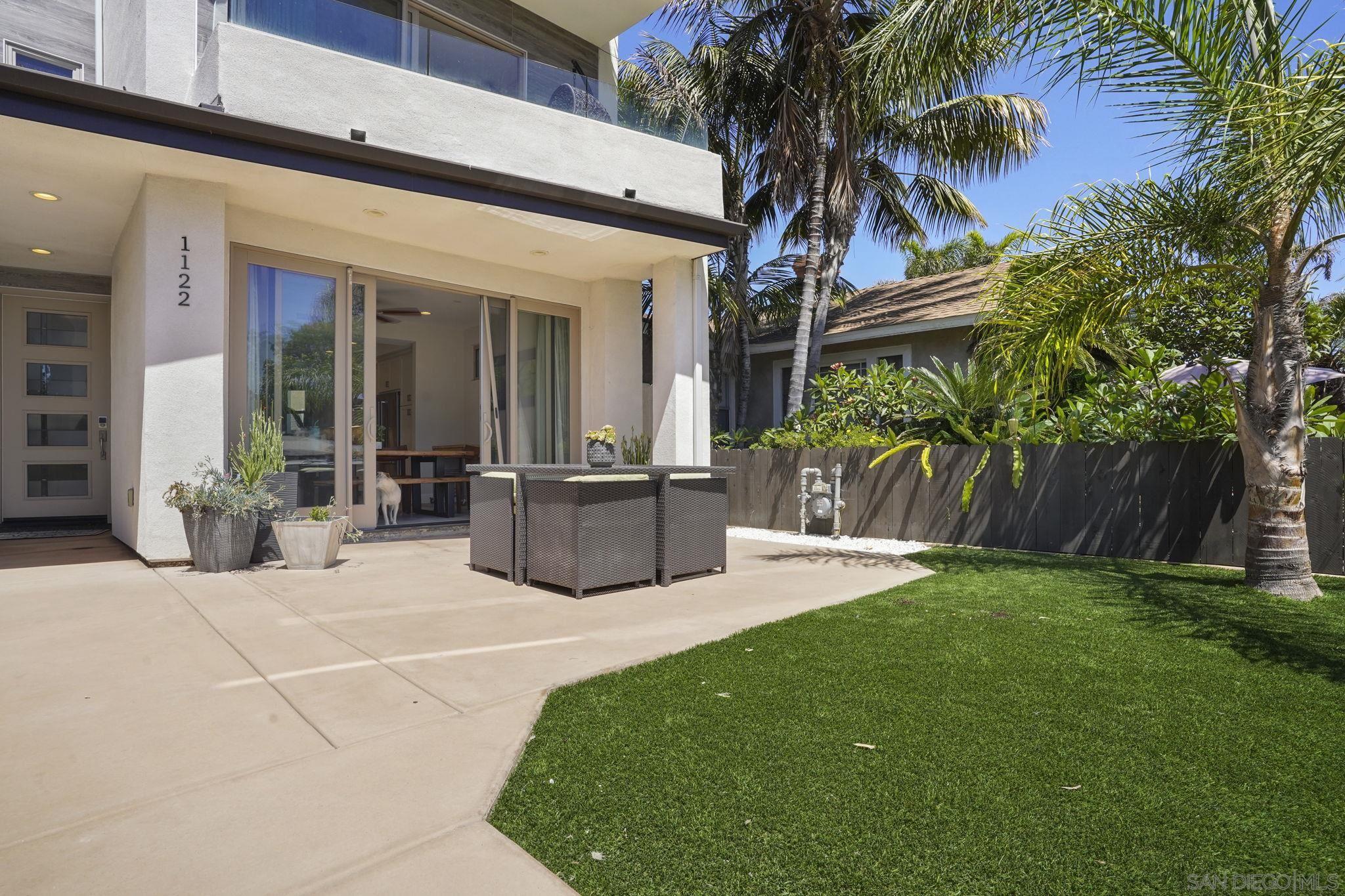 Detail Gallery Image 6 of 62 For 1122  Oliver Ave, San Diego,  CA 92109 - 4 Beds | 3/1 Baths