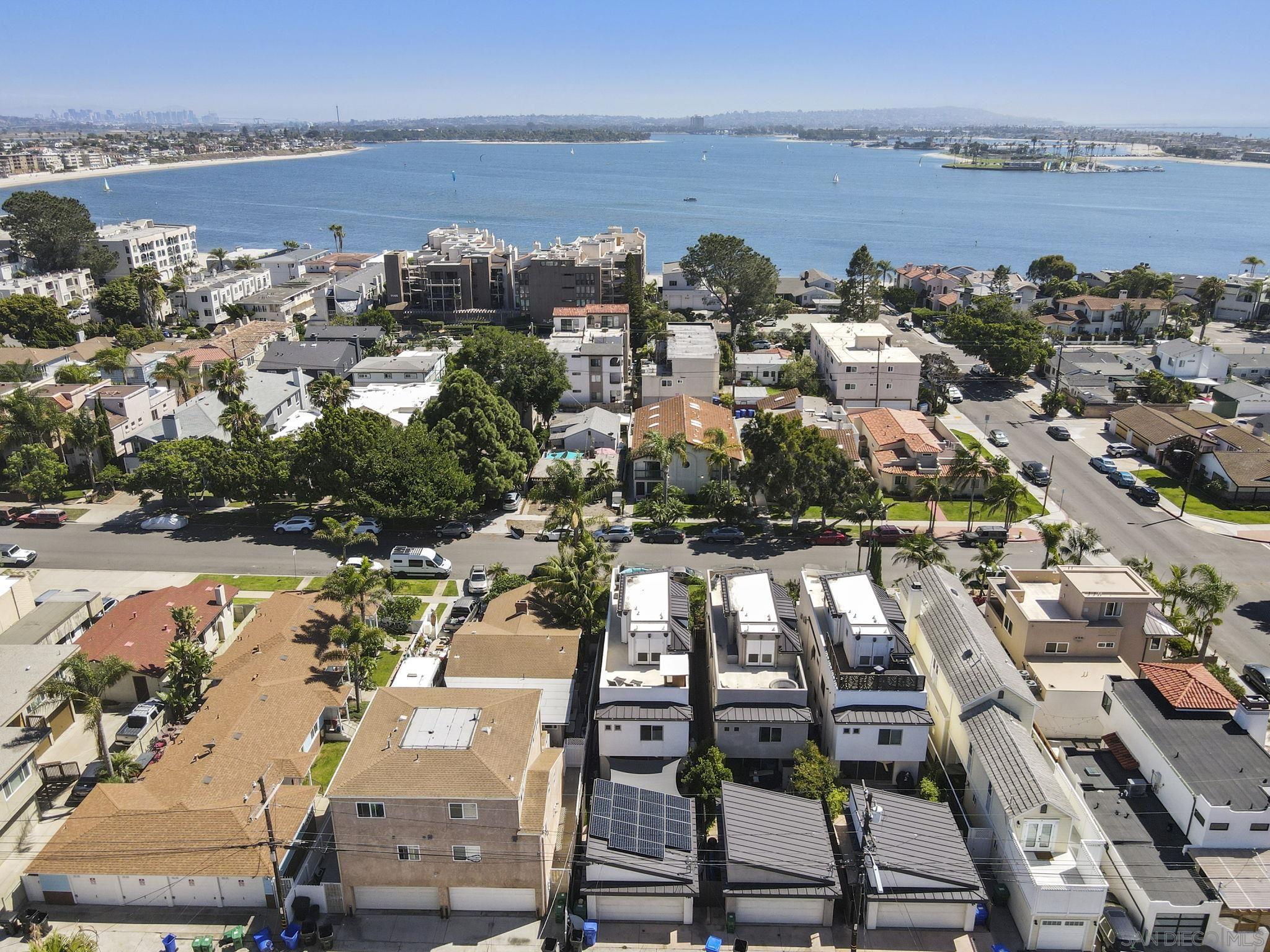 Detail Gallery Image 62 of 62 For 1122  Oliver Ave, San Diego,  CA 92109 - 4 Beds | 3/1 Baths