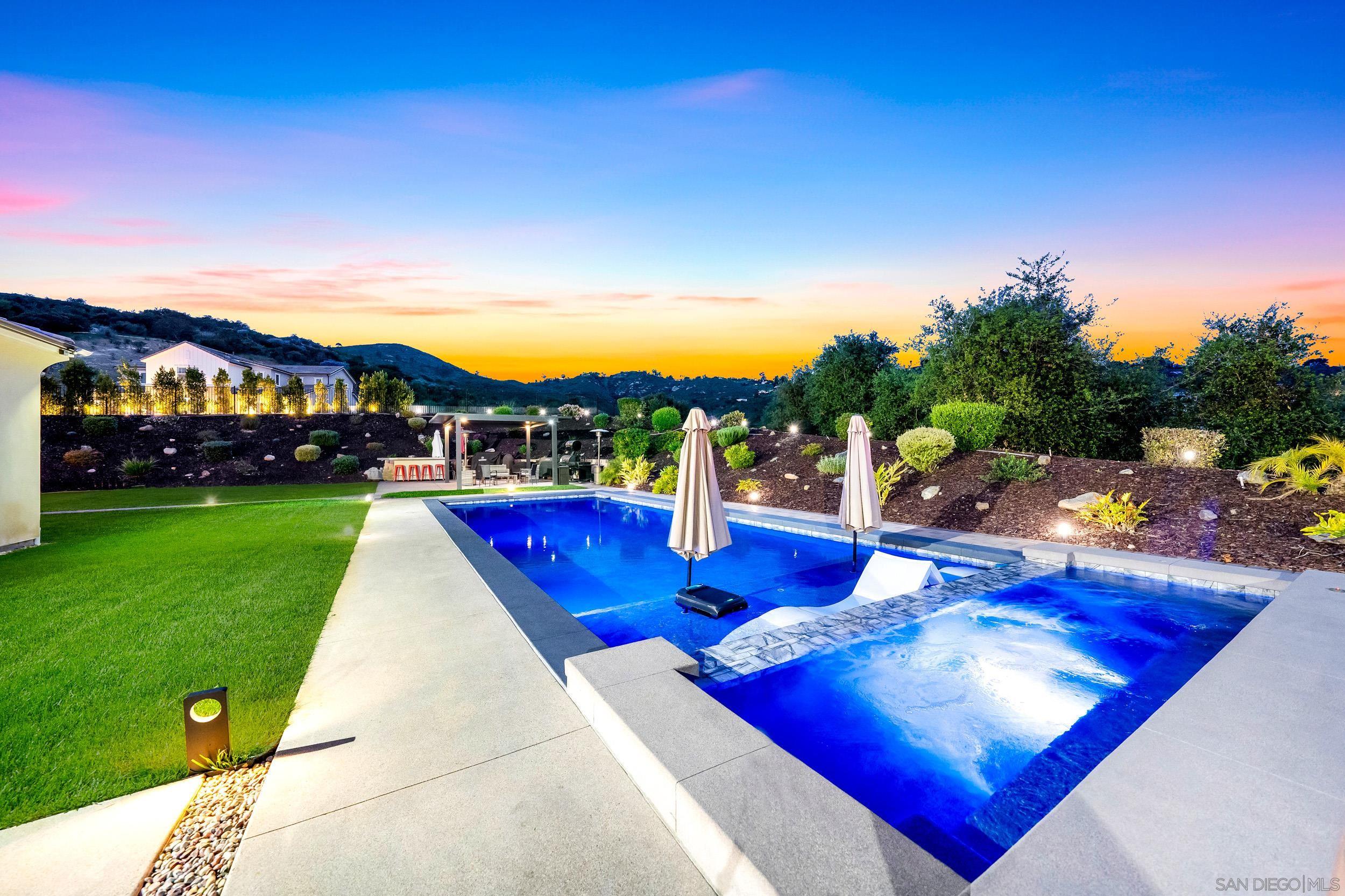 Detail Gallery Image 6 of 58 For 21992  Wilgen Rd, Escondido,  CA 92029 - 5 Beds | 4/1 Baths