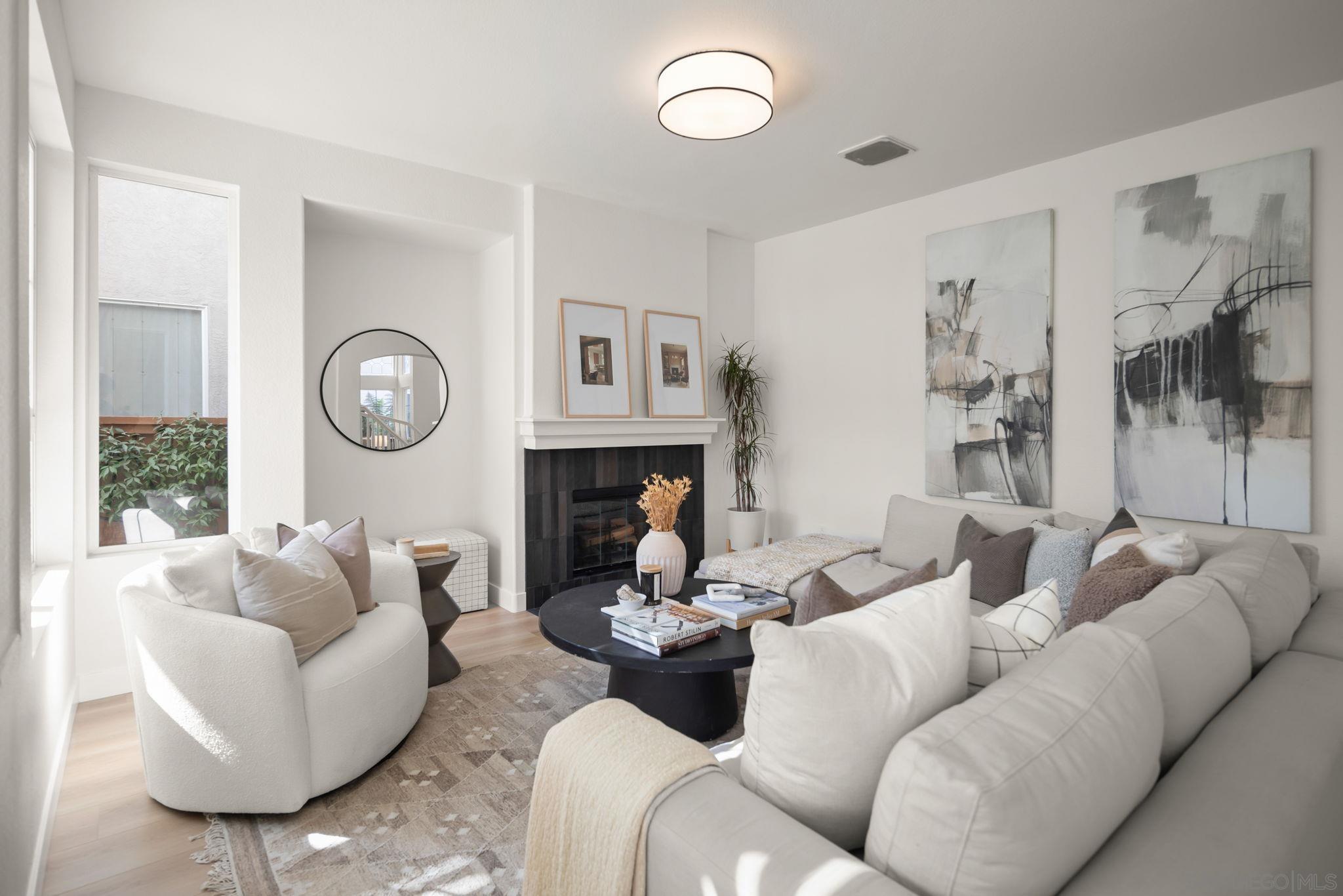 Detail Gallery Image 10 of 56 For 5155  Ruette De Mer, San Diego,  CA 92130 - 6 Beds | 3/1 Baths