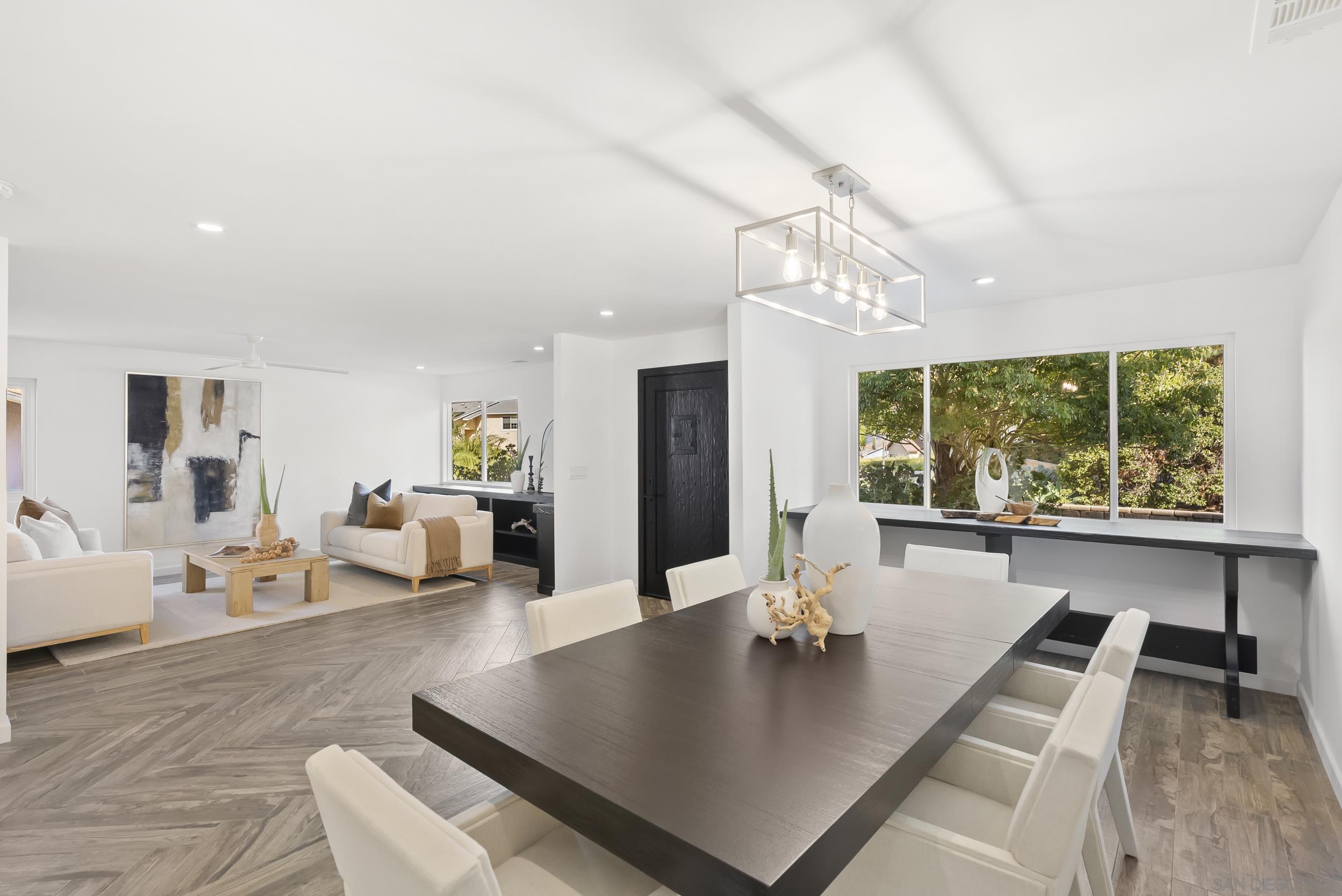 Detail Gallery Image 15 of 62 For 11715  Lake Grove Ct, San Diego,  CA 92131 - 5 Beds | 3 Baths