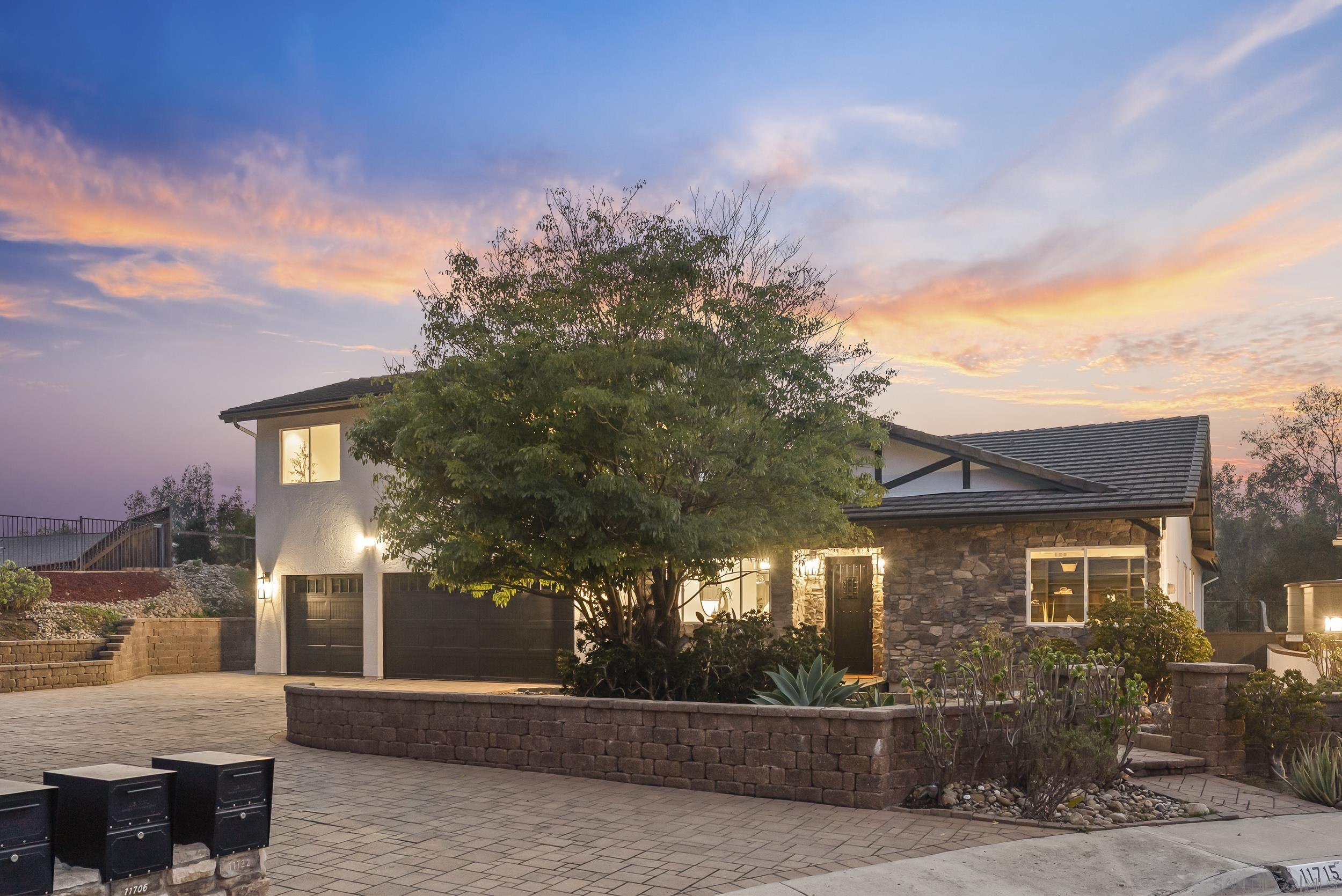 Detail Gallery Image 3 of 62 For 11715  Lake Grove Ct, San Diego,  CA 92131 - 5 Beds | 3 Baths