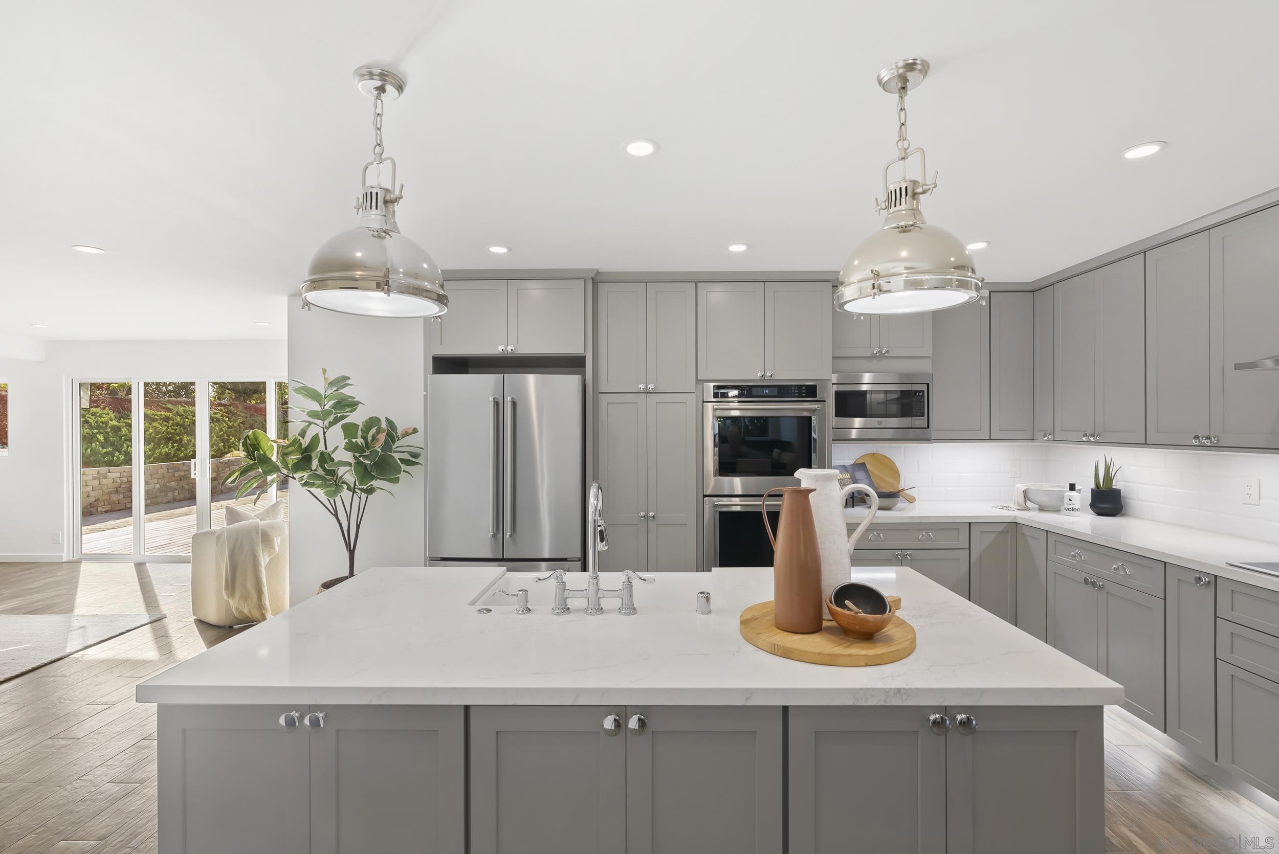 Detail Gallery Image 21 of 62 For 11715  Lake Grove Ct, San Diego,  CA 92131 - 5 Beds | 3 Baths