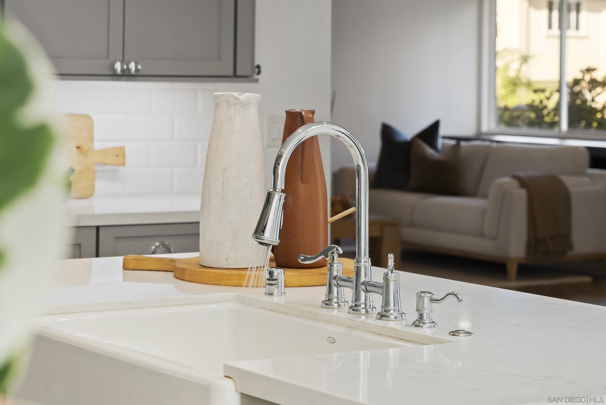 Detail Gallery Image 22 of 62 For 11715  Lake Grove Ct, San Diego,  CA 92131 - 5 Beds | 3 Baths