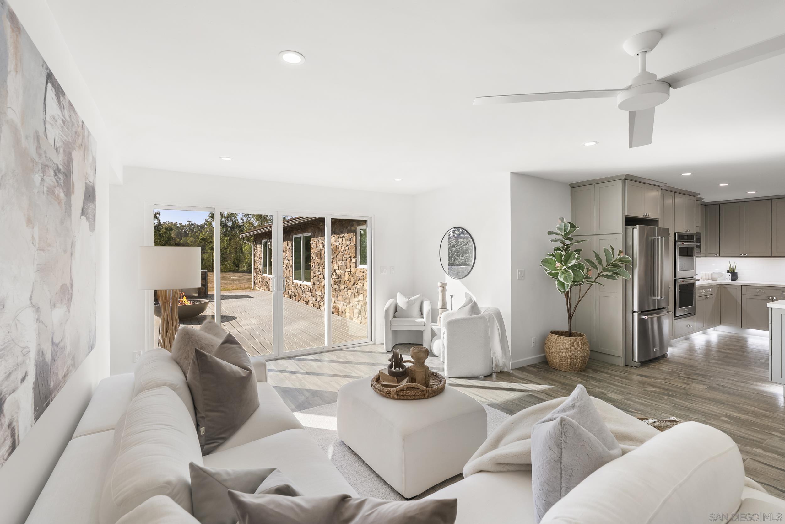 Detail Gallery Image 24 of 62 For 11715  Lake Grove Ct, San Diego,  CA 92131 - 5 Beds | 3 Baths