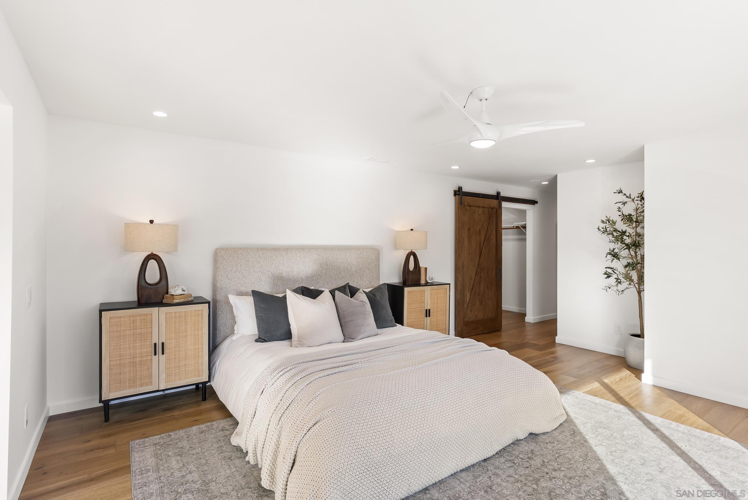 Detail Gallery Image 28 of 62 For 11715  Lake Grove Ct, San Diego,  CA 92131 - 5 Beds | 3 Baths