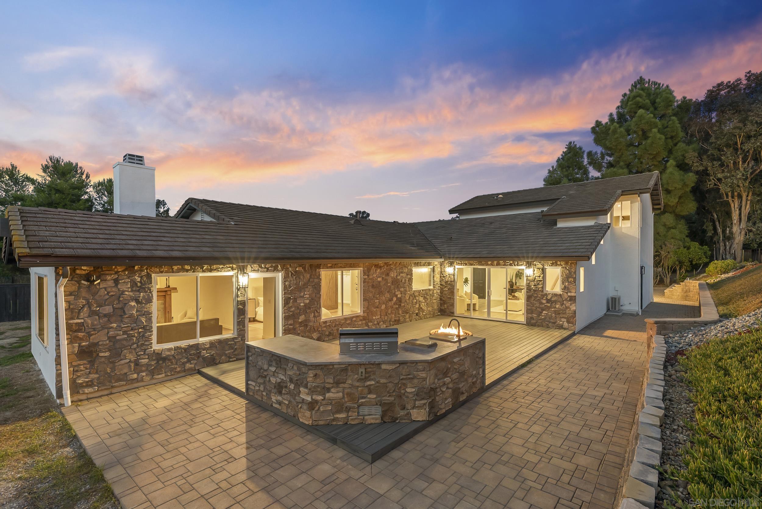 Detail Gallery Image 40 of 62 For 11715  Lake Grove Ct, San Diego,  CA 92131 - 5 Beds | 3 Baths