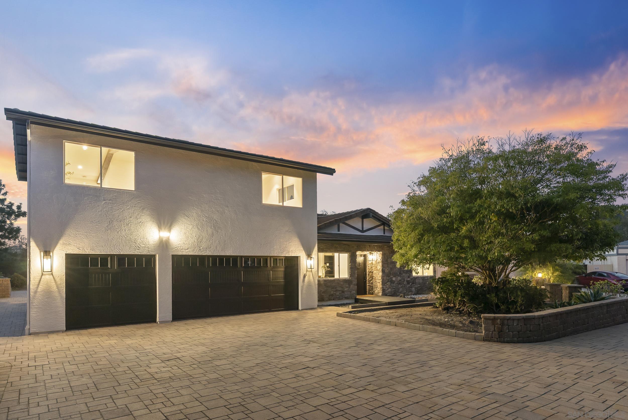 Detail Gallery Image 5 of 62 For 11715  Lake Grove Ct, San Diego,  CA 92131 - 5 Beds | 3 Baths