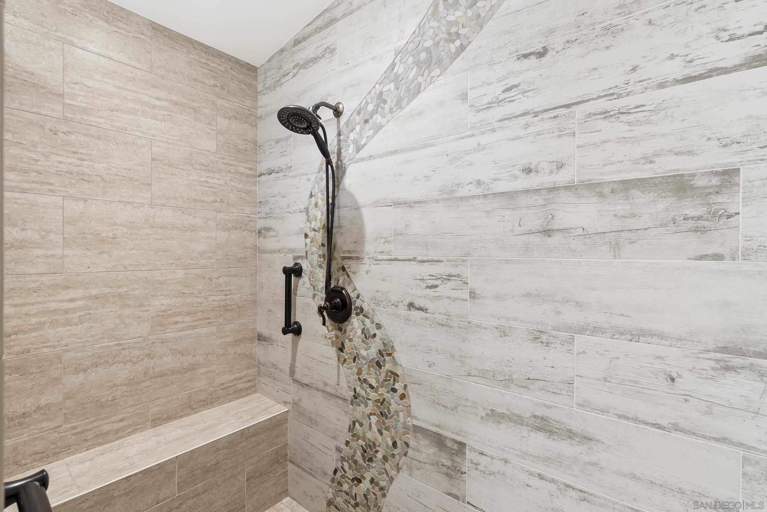 Detail Gallery Image 48 of 62 For 11715  Lake Grove Ct, San Diego,  CA 92131 - 5 Beds | 3 Baths