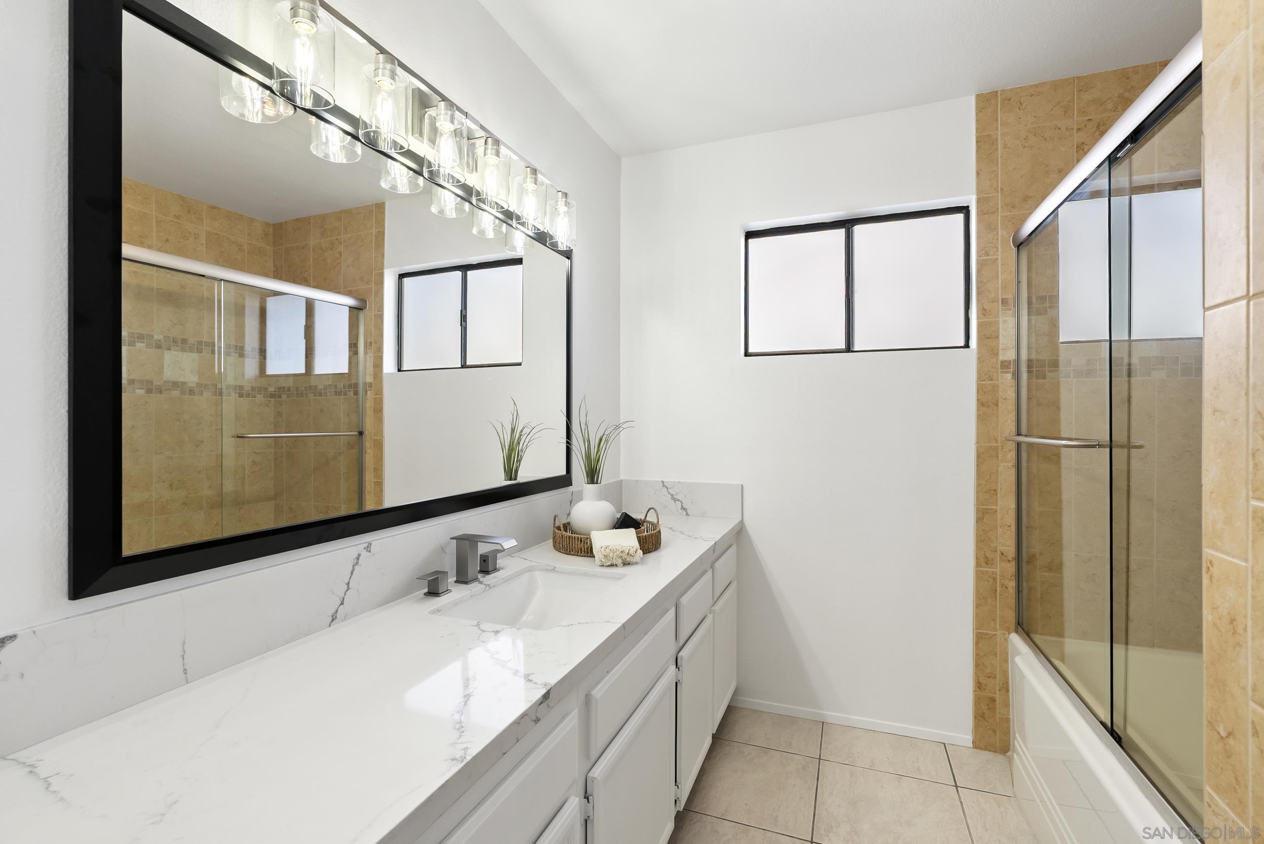 Detail Gallery Image 51 of 62 For 11715  Lake Grove Ct, San Diego,  CA 92131 - 5 Beds | 3 Baths