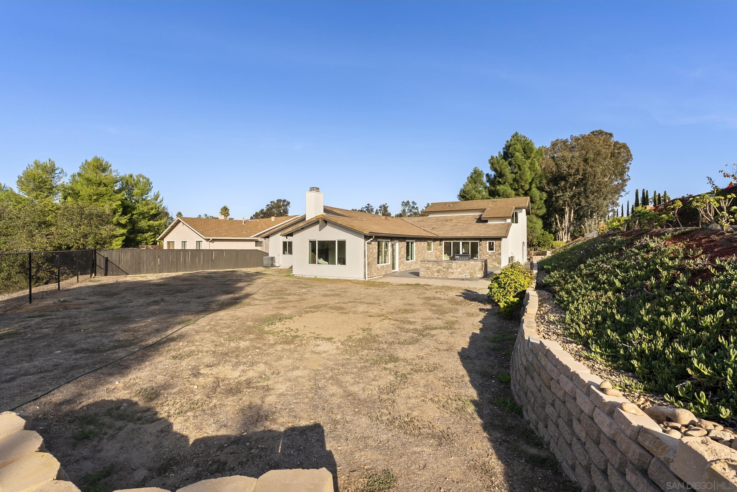 Detail Gallery Image 58 of 62 For 11715  Lake Grove Ct, San Diego,  CA 92131 - 5 Beds | 3 Baths