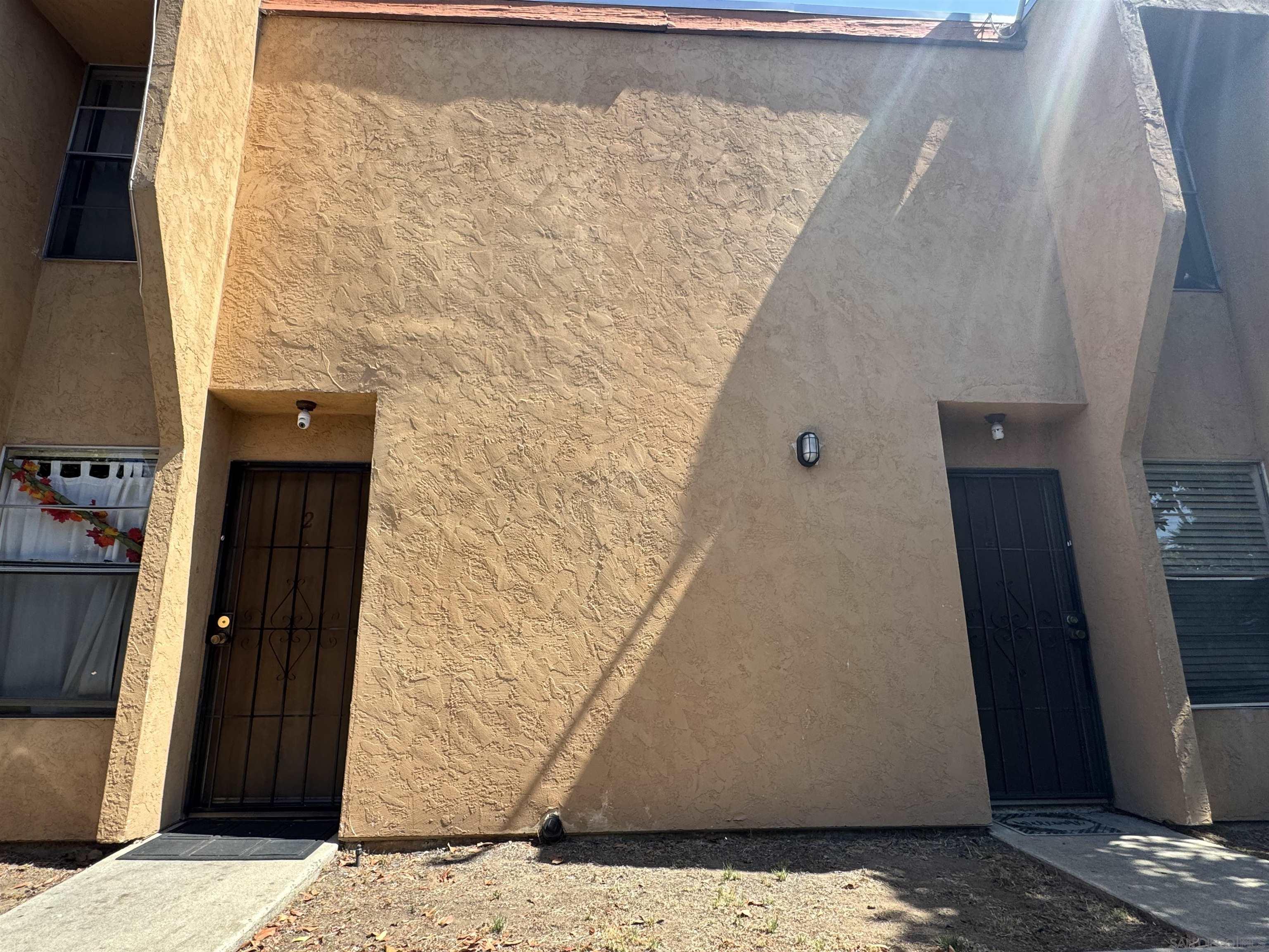 Detail Gallery Image 2 of 5 For 3404  Helix St, Spring Valley,  CA 91977 - – Beds | – Baths