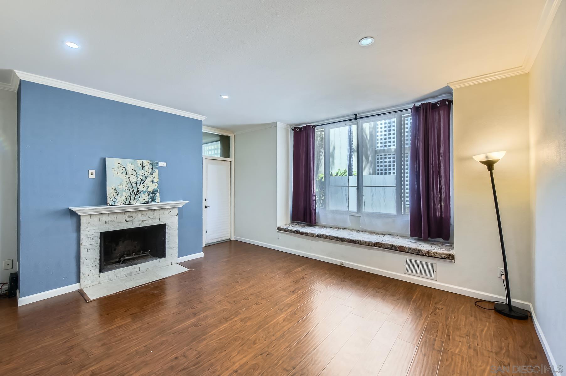 Detail Gallery Image 3 of 26 For 4012  Nobel Dr  #103,  San Diego,  CA 92122 - 2 Beds | 2 Baths