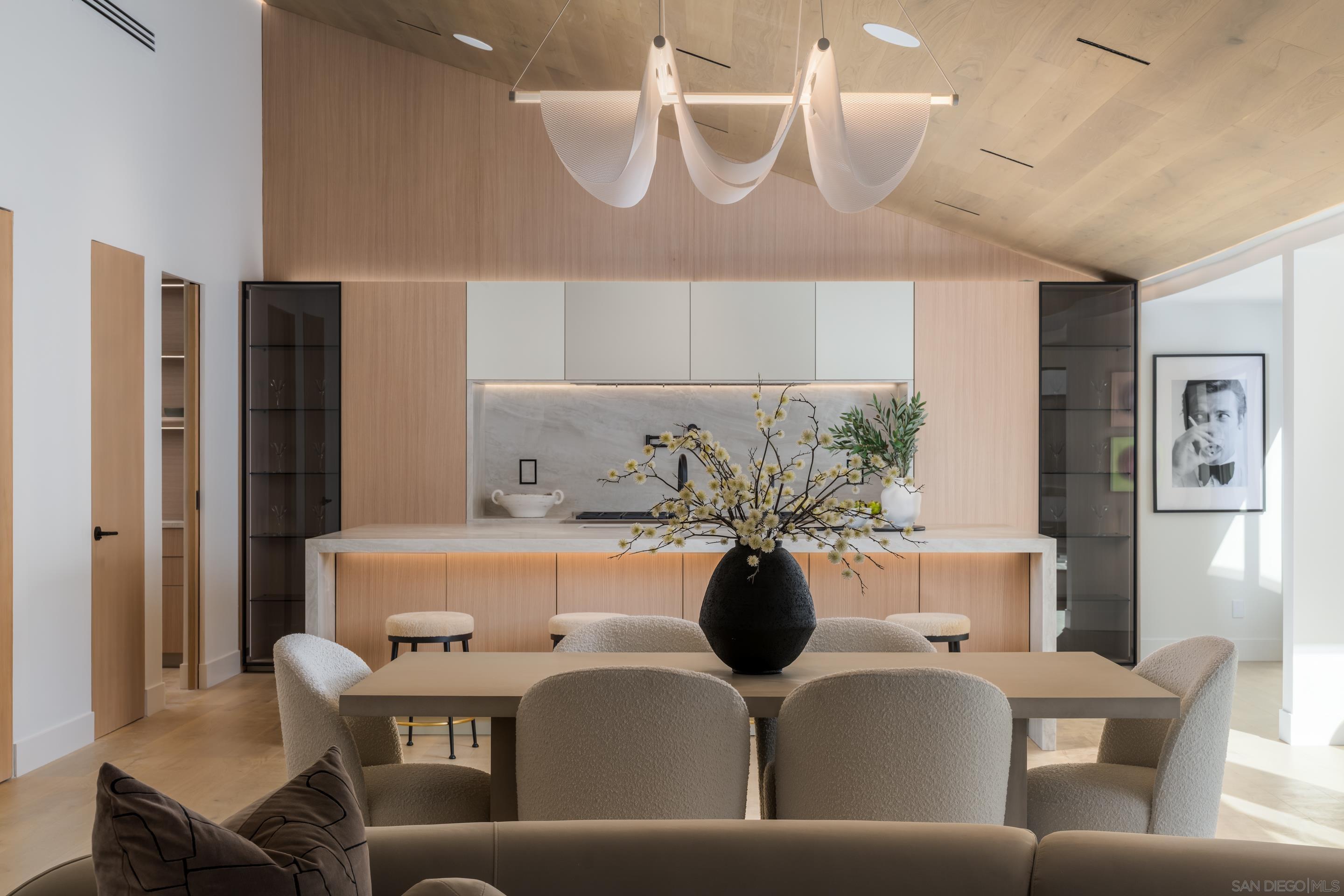 Detail Gallery Image 15 of 52 For 5826  Soledad Mountain Rd, La Jolla,  CA 92037 - 3 Beds | 2/1 Baths