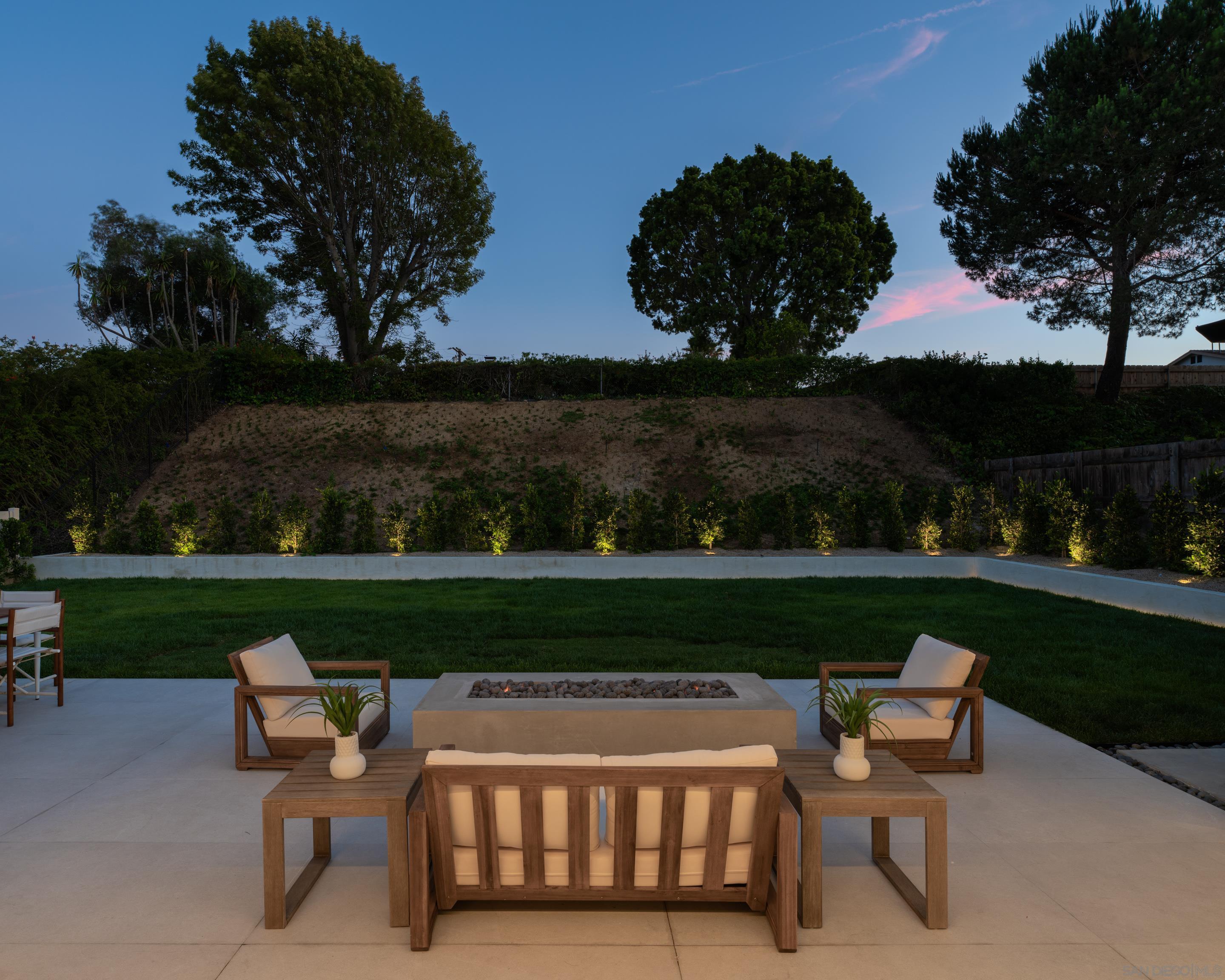 Detail Gallery Image 37 of 52 For 5826  Soledad Mountain Rd, La Jolla,  CA 92037 - 3 Beds | 2/1 Baths