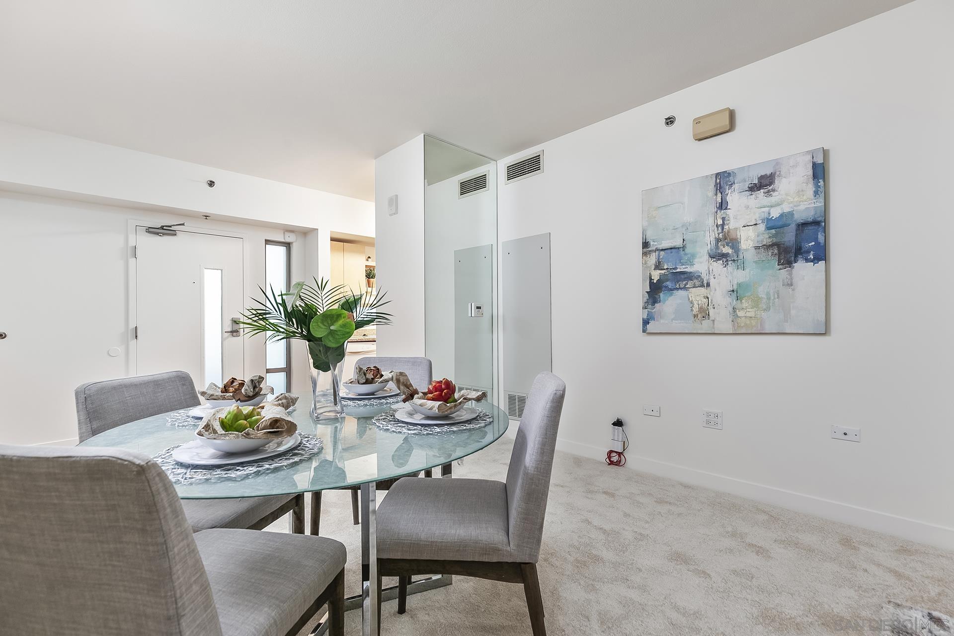Detail Gallery Image 14 of 56 For 425 W Beech St  #327,  San Diego,  CA 92101 - 1 Beds | 1 Baths