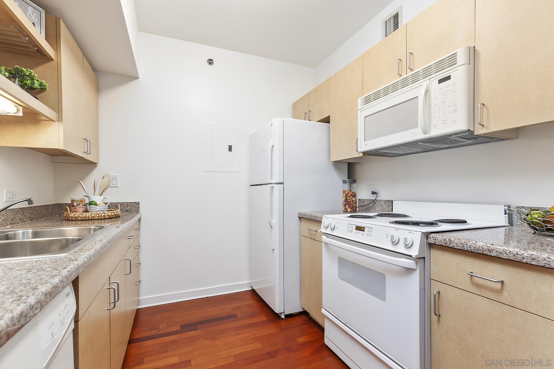 Detail Gallery Image 19 of 56 For 425 W Beech St  #327,  San Diego,  CA 92101 - 1 Beds | 1 Baths