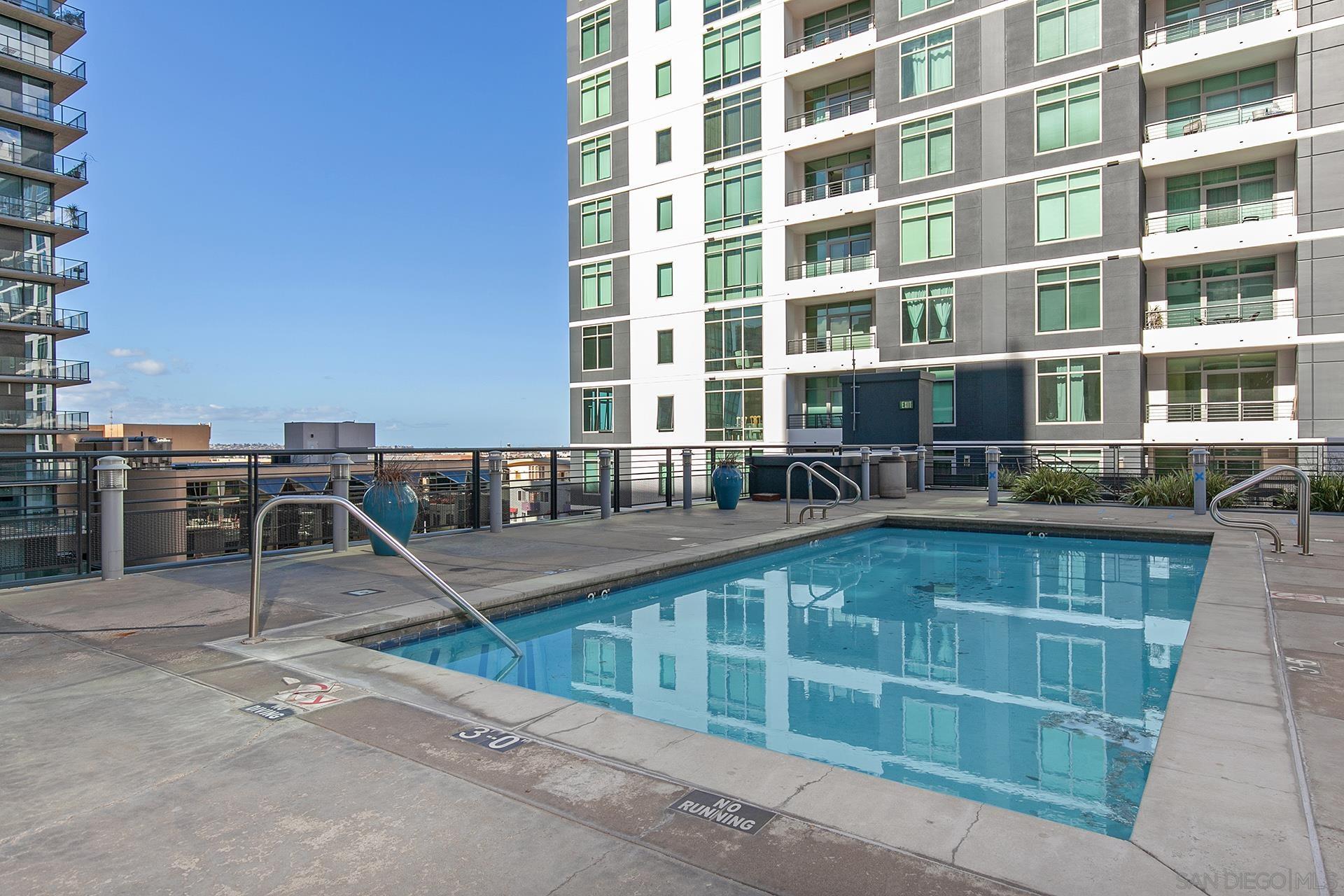 Detail Gallery Image 34 of 56 For 425 W Beech St  #327,  San Diego,  CA 92101 - 1 Beds | 1 Baths
