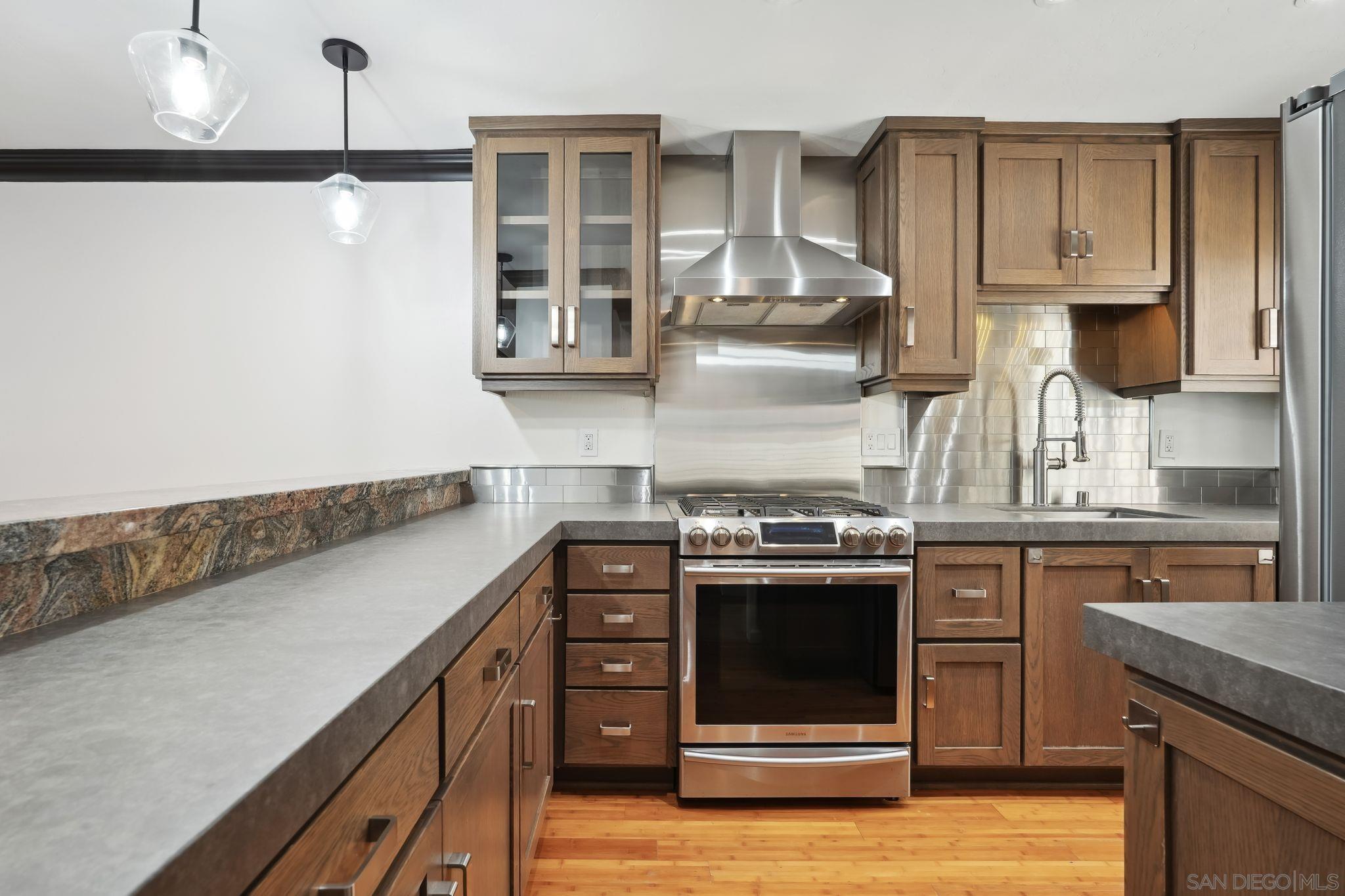 Detail Gallery Image 9 of 36 For 3774  Keating St., San Diego,  CA 92110 - 2 Beds | 1/1 Baths