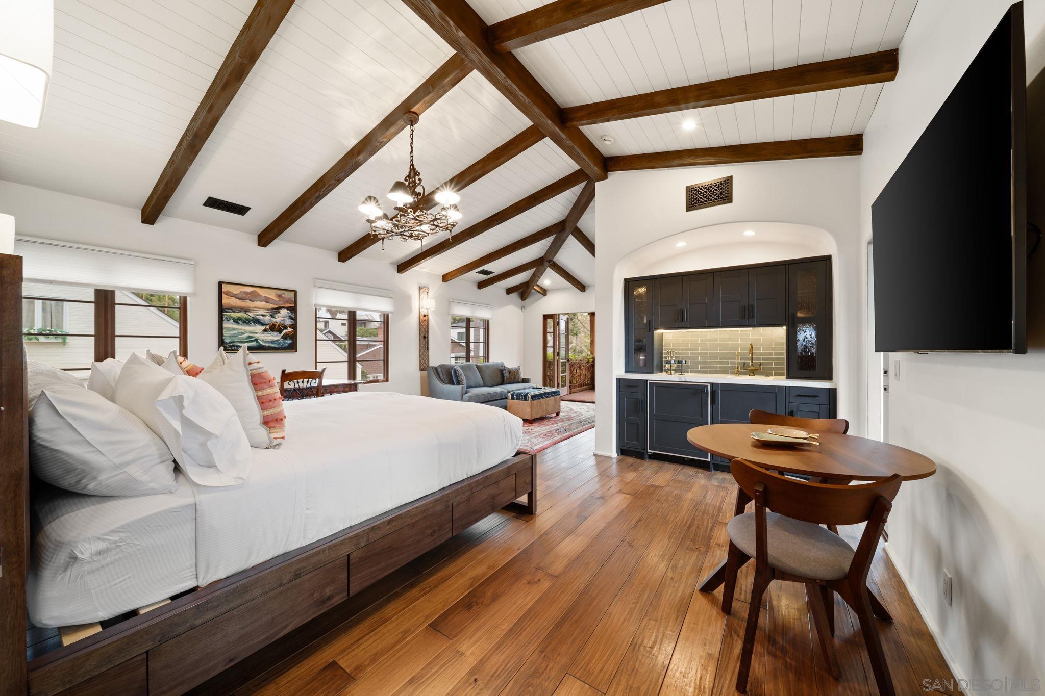 Detail Gallery Image 12 of 66 For 7344  Olivetas Ave, La Jolla,  CA 92037 - 5 Beds | 4 Baths