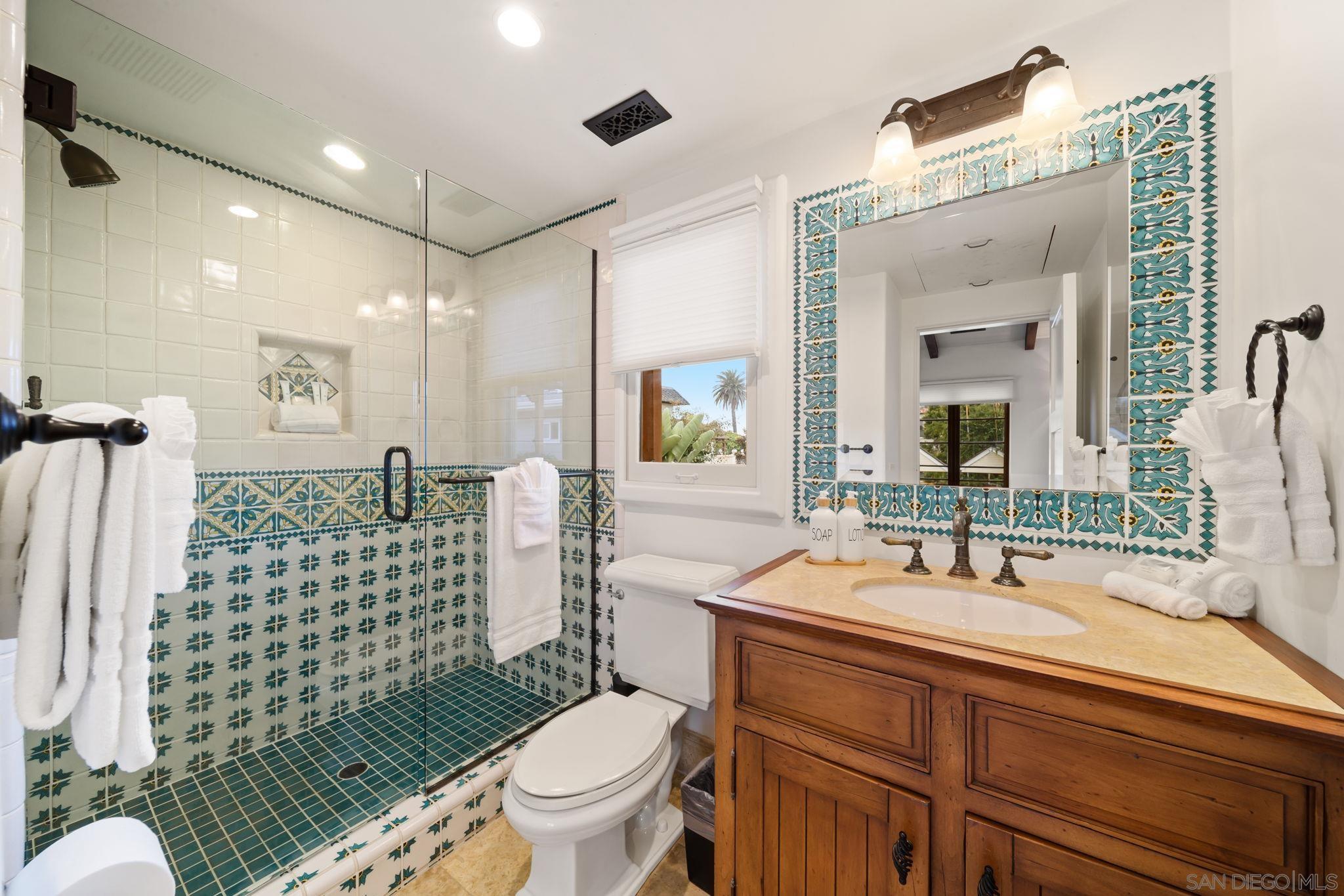 Detail Gallery Image 16 of 66 For 7344  Olivetas Ave, La Jolla,  CA 92037 - 5 Beds | 4 Baths