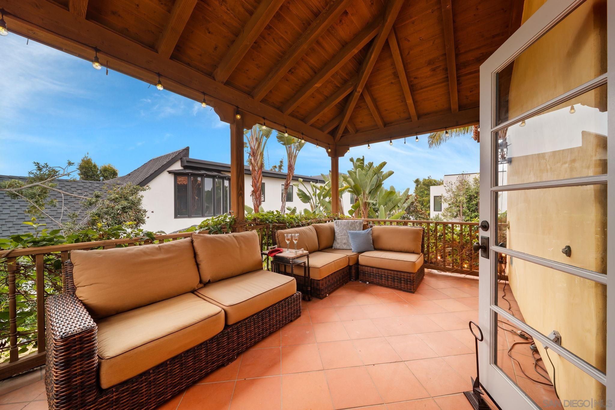 Detail Gallery Image 18 of 66 For 7344  Olivetas Ave, La Jolla,  CA 92037 - 5 Beds | 4 Baths