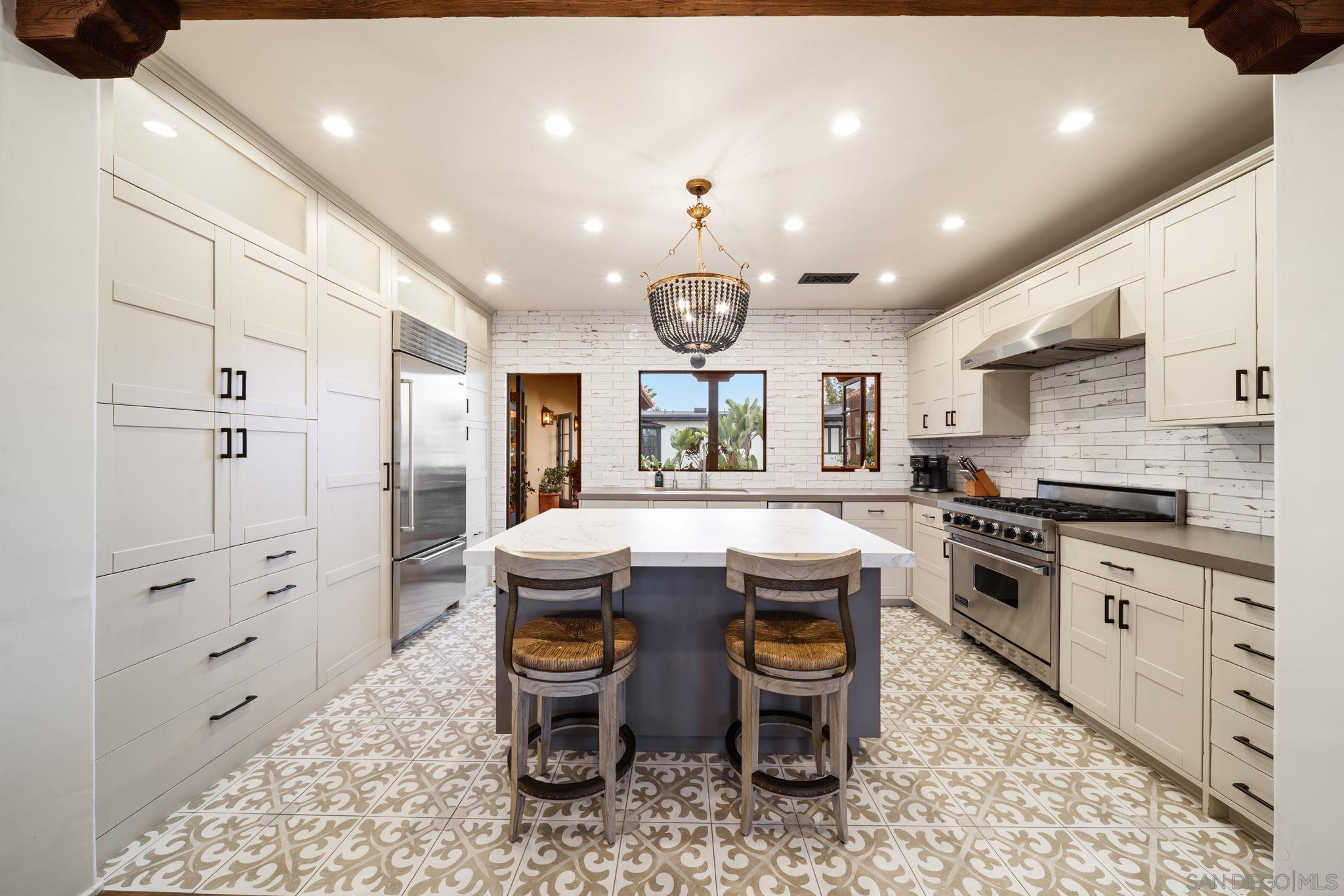 Detail Gallery Image 27 of 66 For 7344  Olivetas Ave, La Jolla,  CA 92037 - 5 Beds | 4 Baths