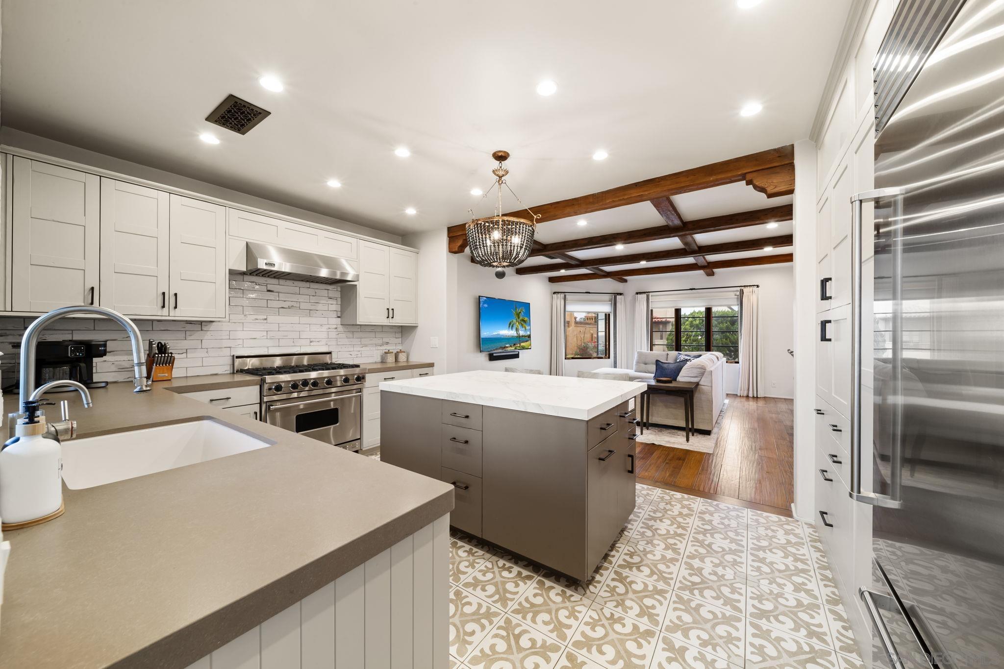 Detail Gallery Image 29 of 66 For 7344  Olivetas Ave, La Jolla,  CA 92037 - 5 Beds | 4 Baths