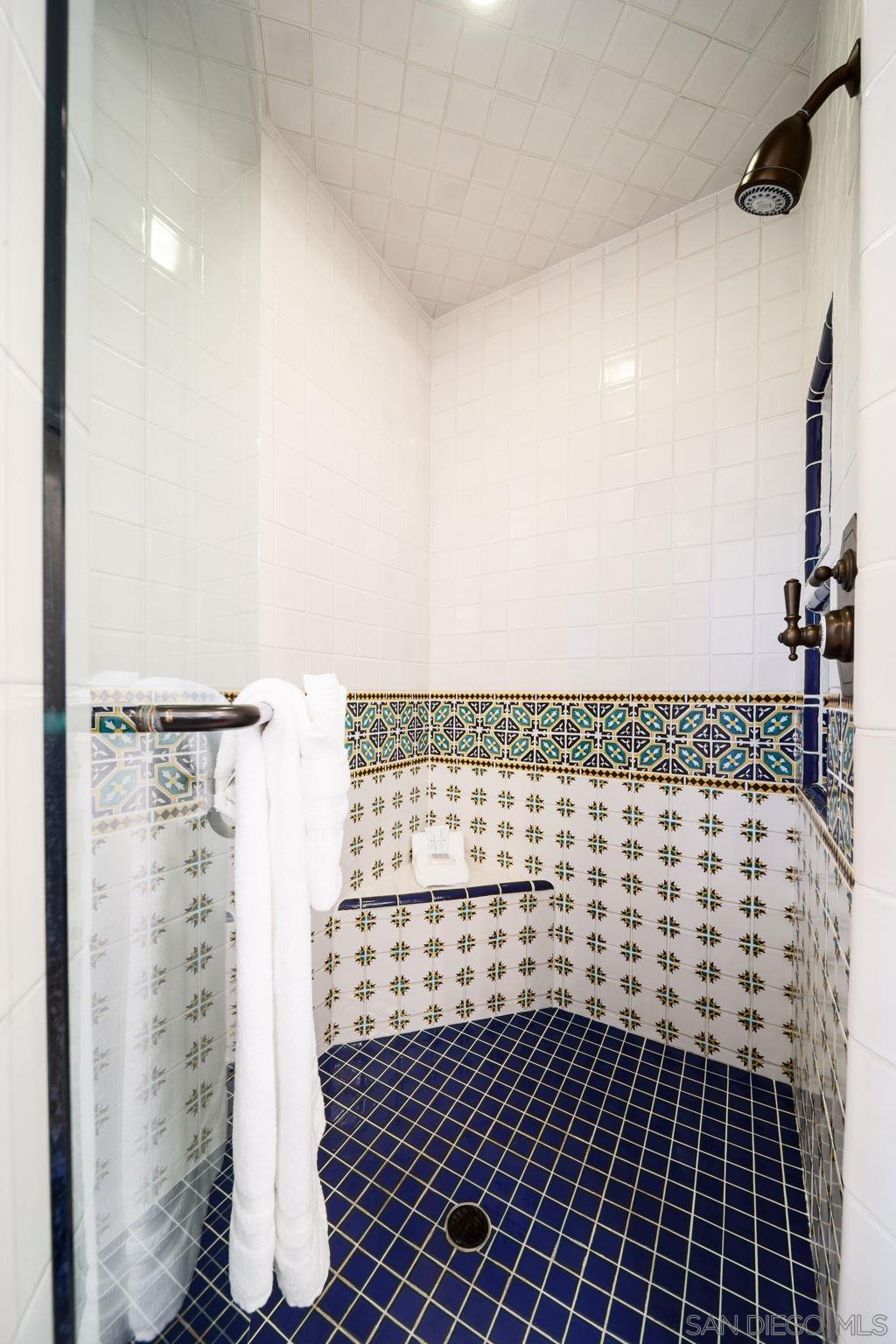 Detail Gallery Image 38 of 66 For 7344  Olivetas Ave, La Jolla,  CA 92037 - 5 Beds | 4 Baths