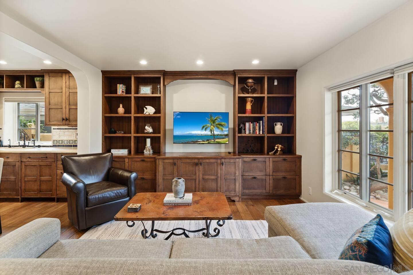 Detail Gallery Image 39 of 66 For 7344  Olivetas Ave, La Jolla,  CA 92037 - 5 Beds | 4 Baths