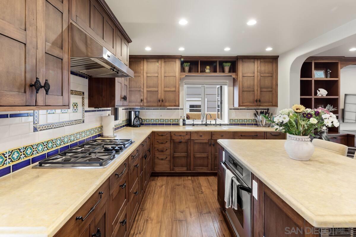 Detail Gallery Image 40 of 66 For 7344  Olivetas Ave, La Jolla,  CA 92037 - 5 Beds | 4 Baths