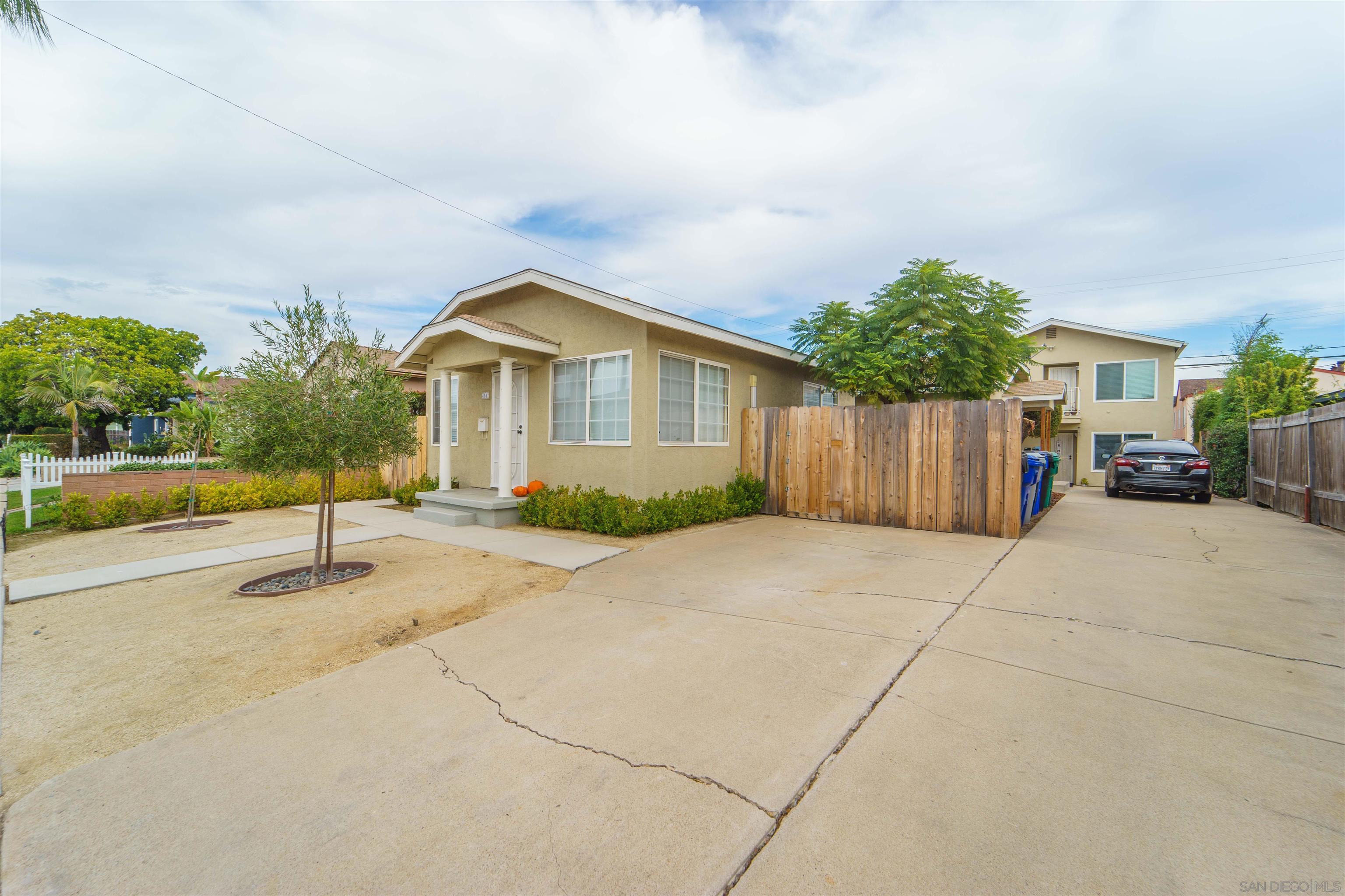 Detail Gallery Image 24 of 32 For 4555-57  36th, San Diego,  CA 92116 - – Beds | – Baths