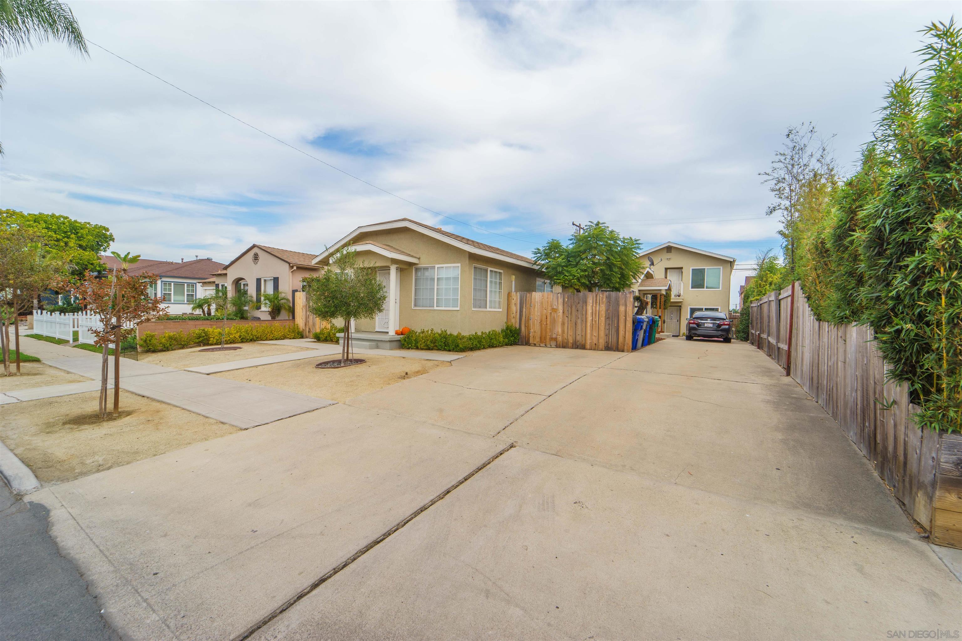 Detail Gallery Image 25 of 32 For 4555-57  36th, San Diego,  CA 92116 - – Beds | – Baths