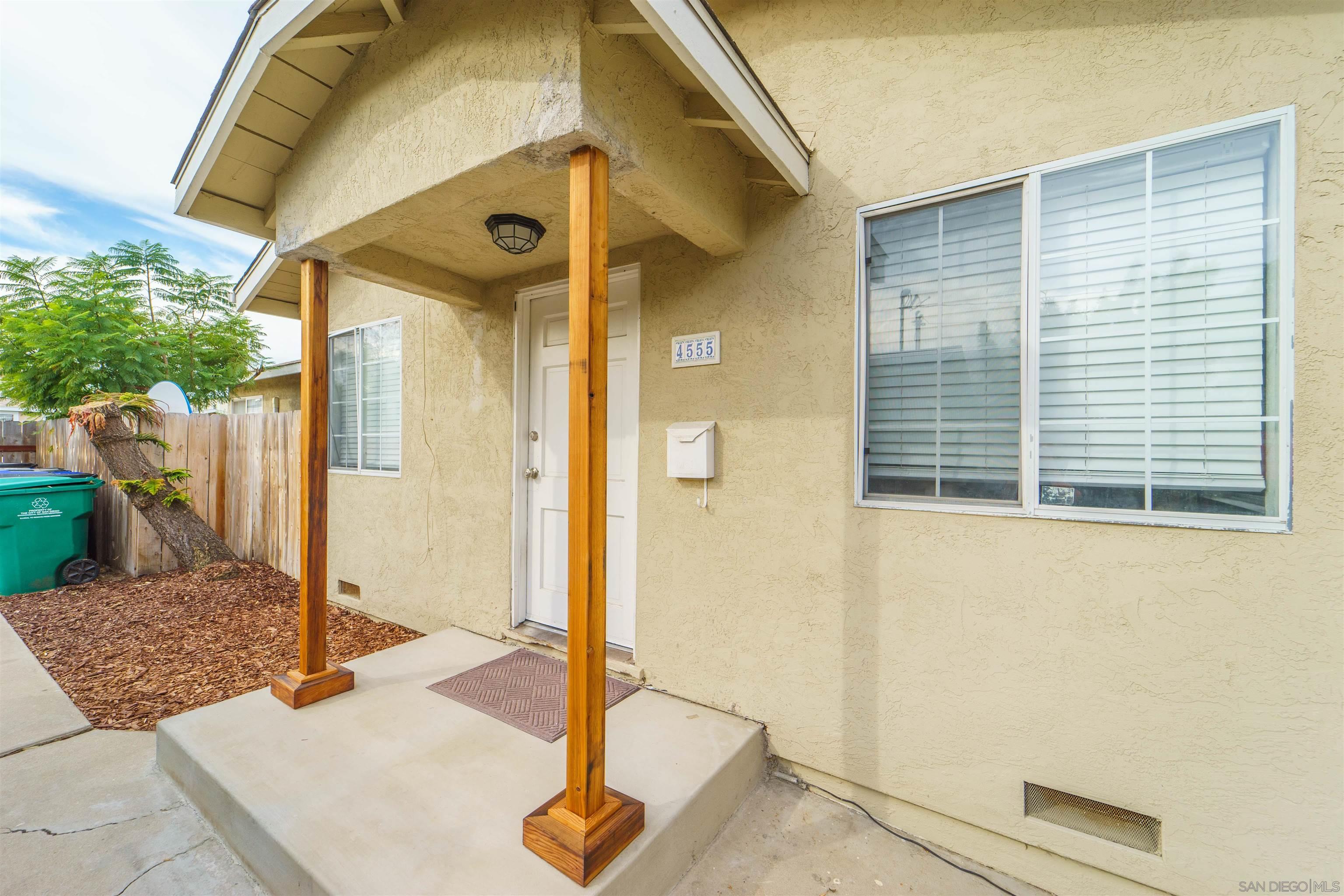 Detail Gallery Image 4 of 32 For 4555-57  36th, San Diego,  CA 92116 - – Beds | – Baths