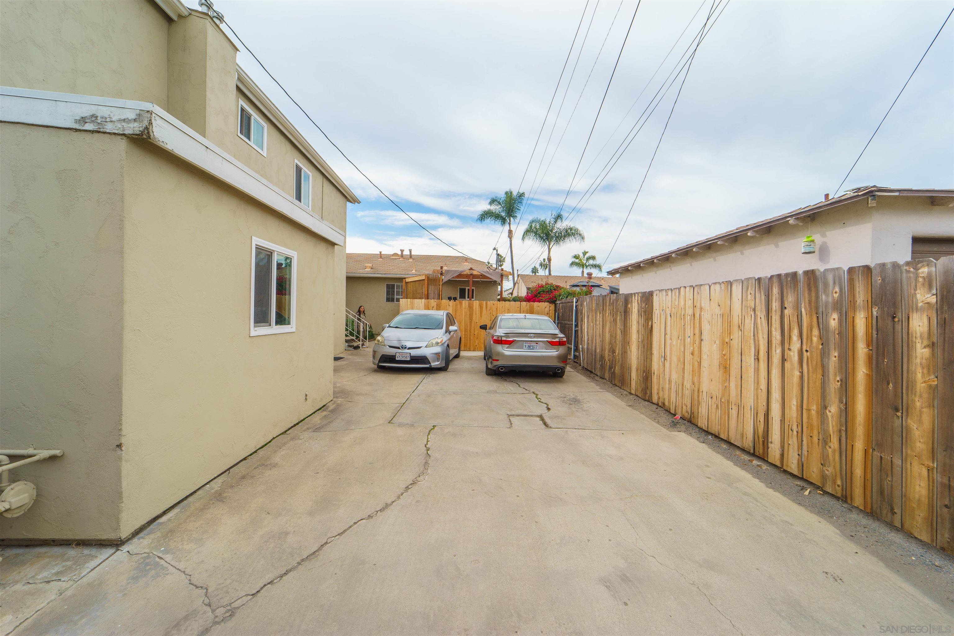 Detail Gallery Image 8 of 32 For 4555-57  36th, San Diego,  CA 92116 - – Beds | – Baths