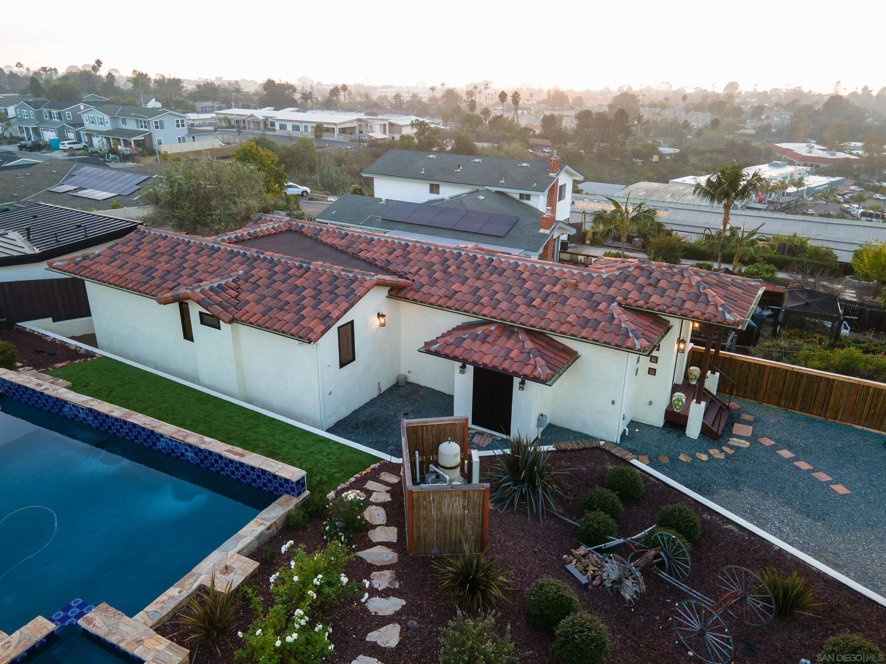 Detail Gallery Image 6 of 26 For 606  Camino De Orchidia, Encinitas,  CA 92024 - 2 Beds | 2/1 Baths