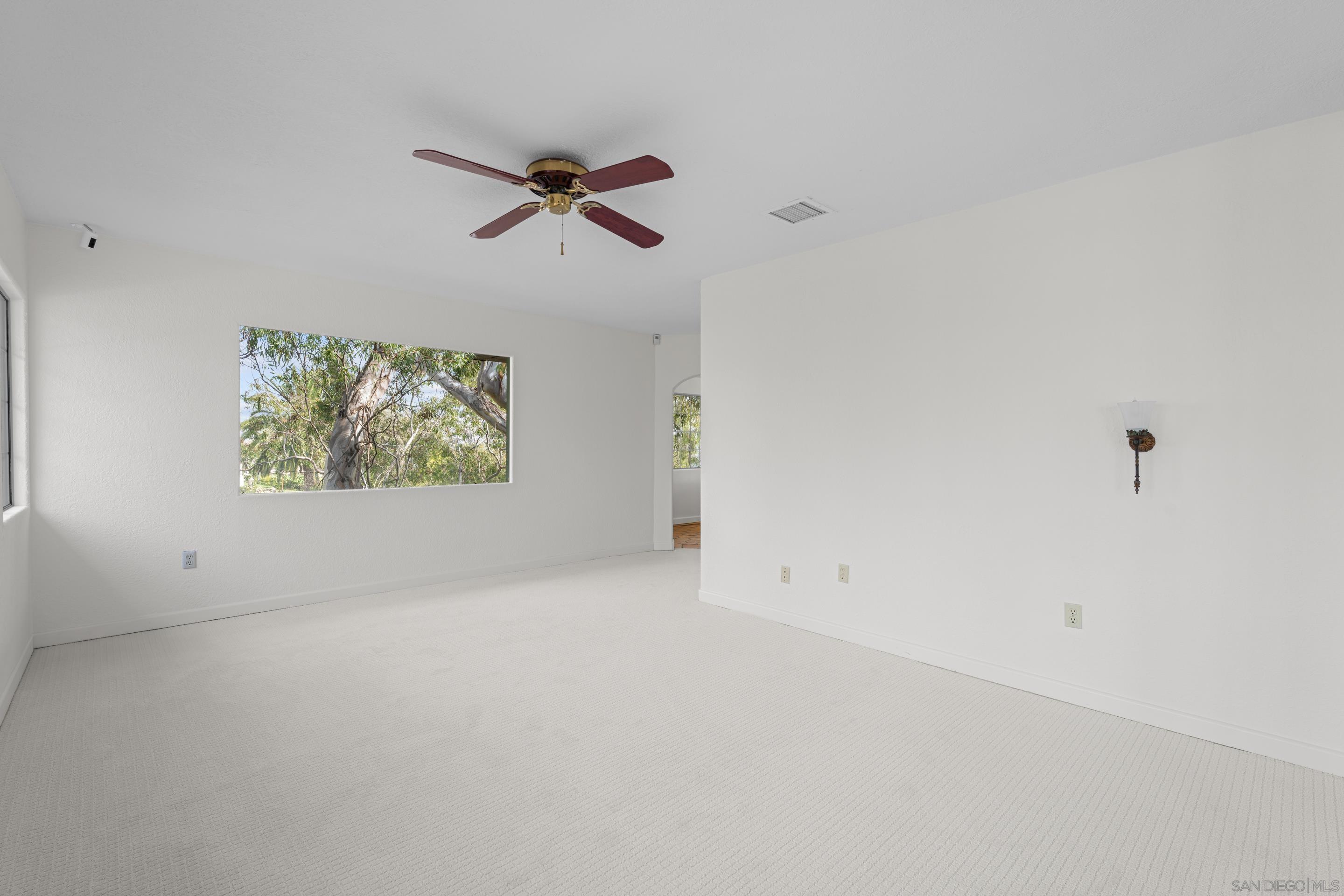 Detail Gallery Image 13 of 34 For 3038  Udall St, San Diego,  CA 92106 - 4 Beds | 4 Baths