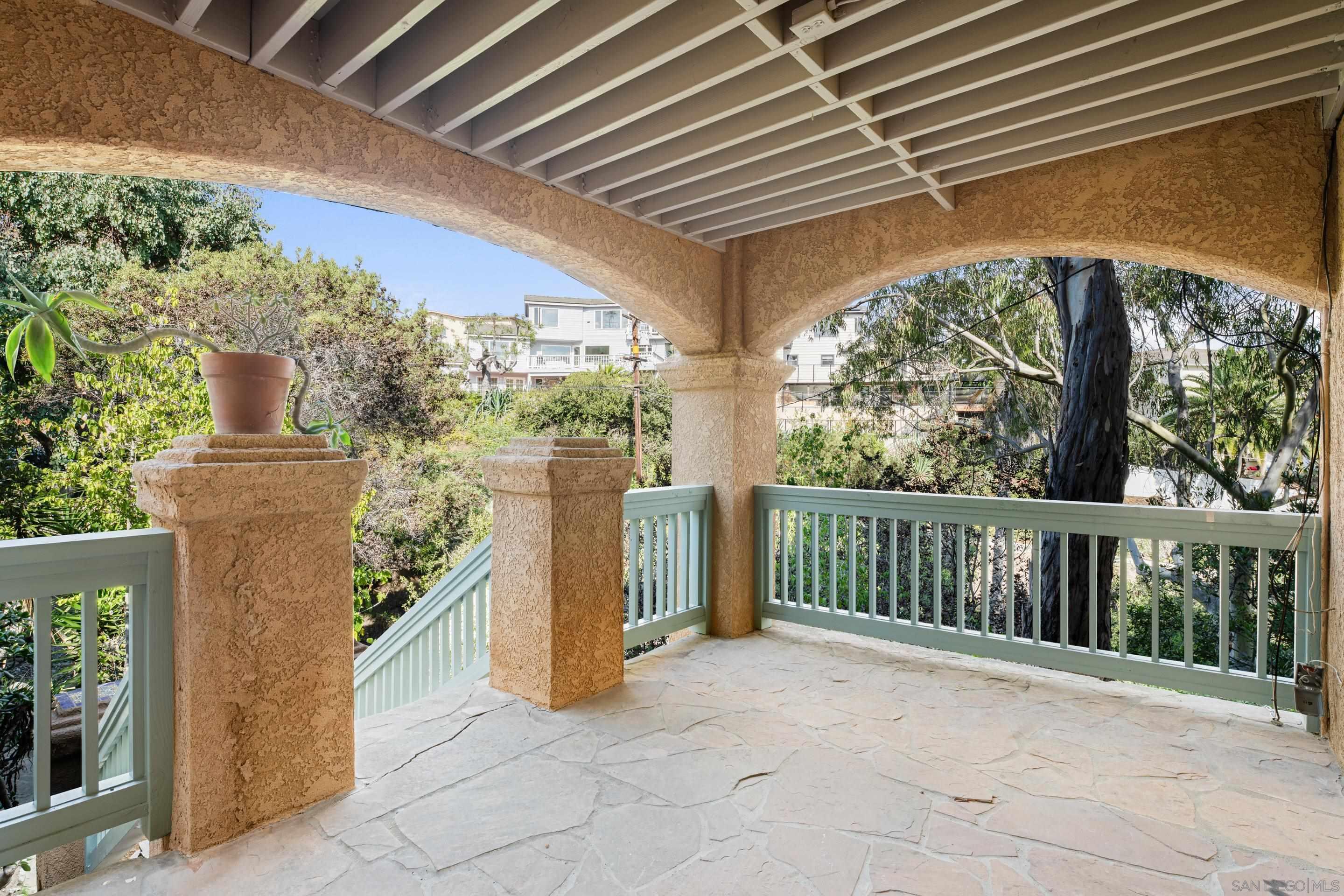 Detail Gallery Image 23 of 34 For 3038  Udall St, San Diego,  CA 92106 - 4 Beds | 4 Baths