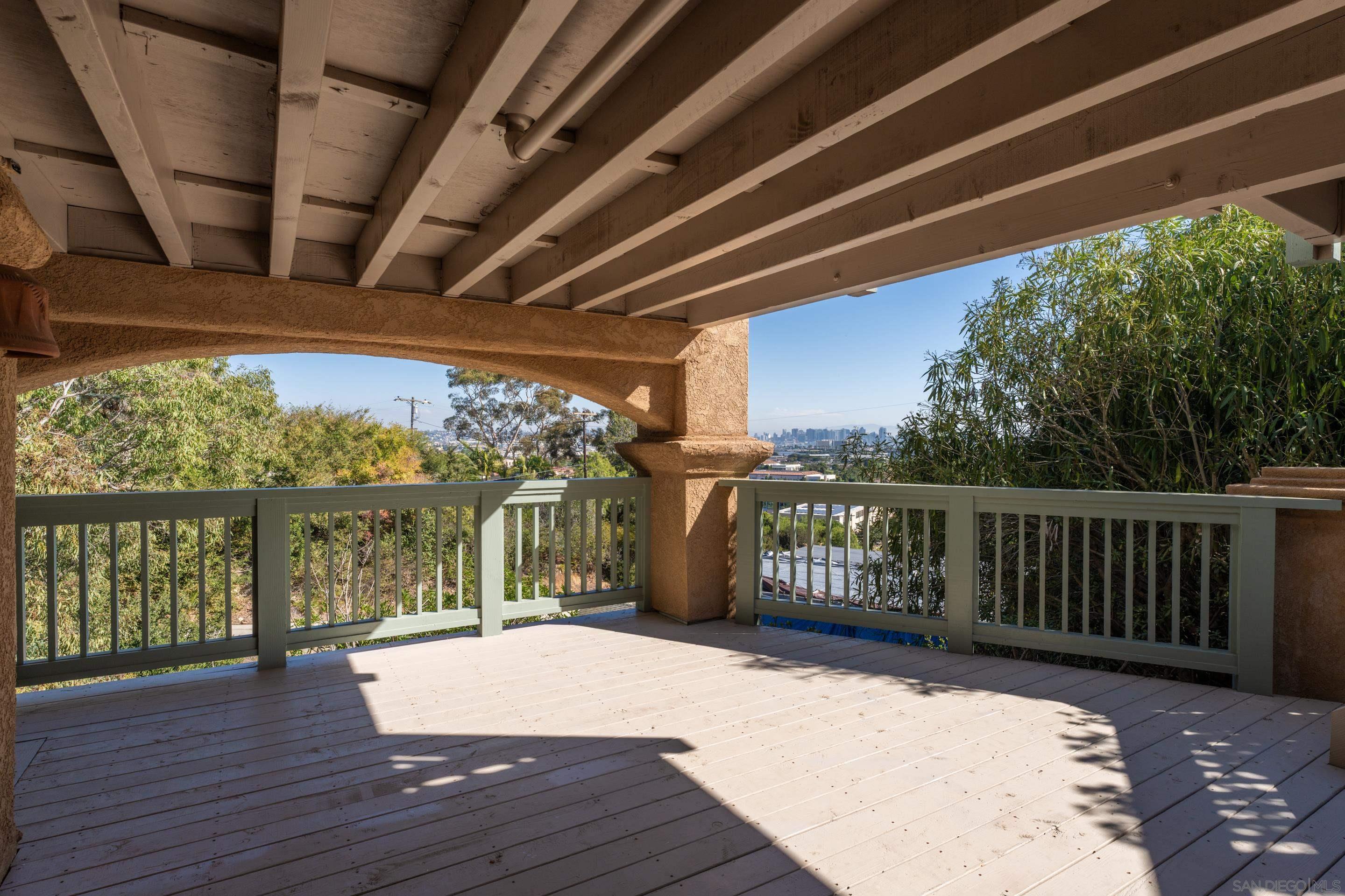 Detail Gallery Image 26 of 34 For 3038  Udall St, San Diego,  CA 92106 - 4 Beds | 4 Baths