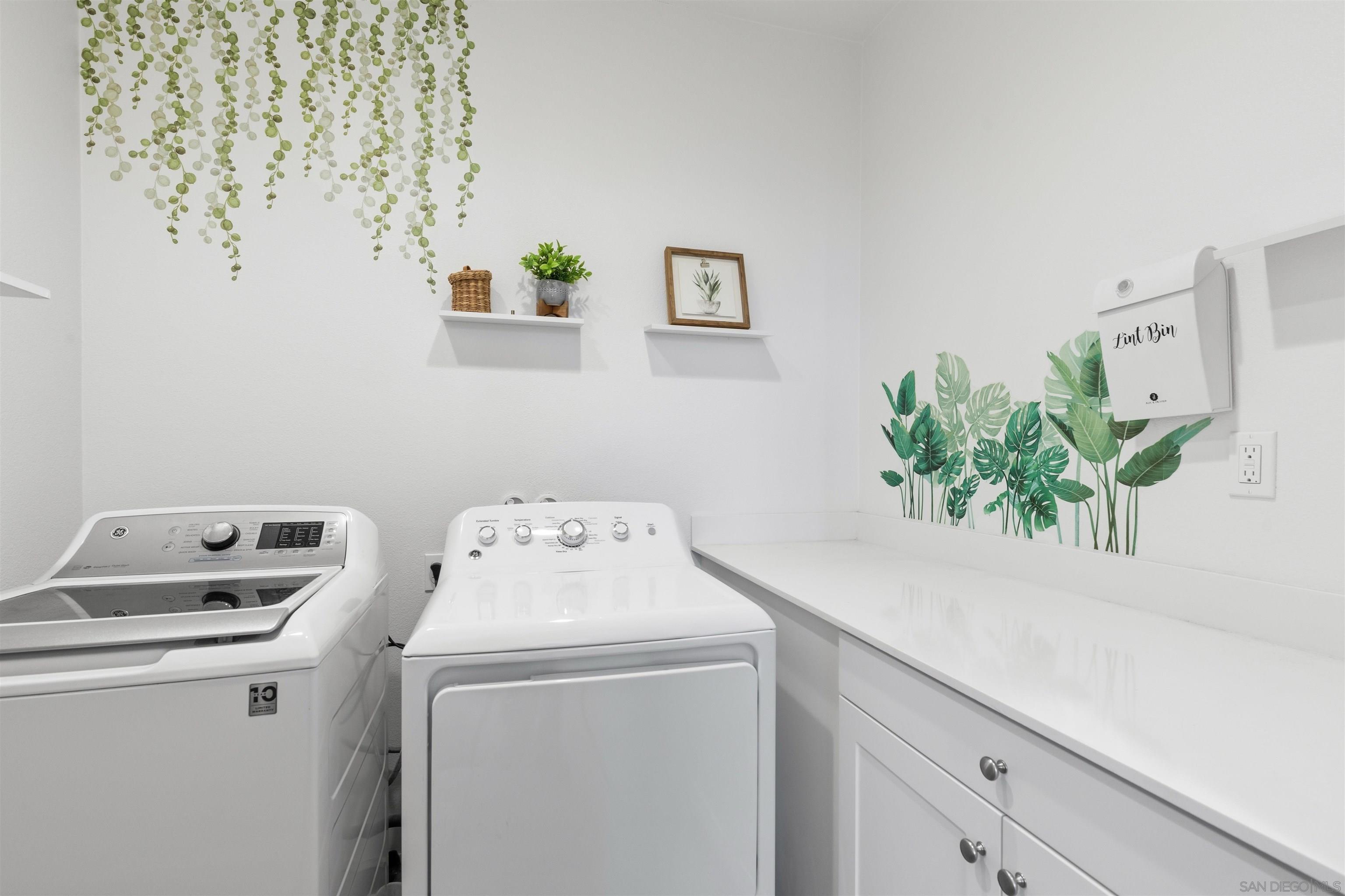 Detail Gallery Image 16 of 23 For 8686  Tobago Lane, Santee,  CA 92071 - 4 Beds | 3 Baths